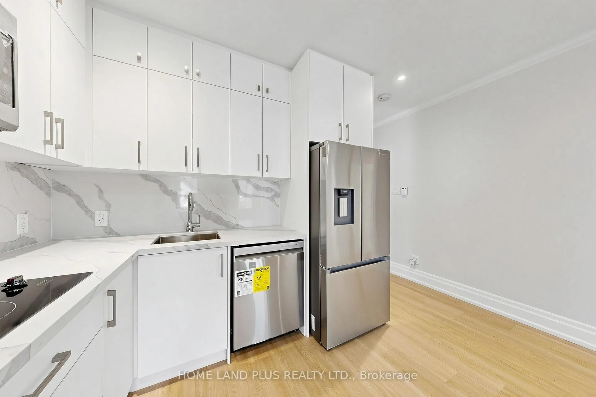 Photo 10 of Unit Unit 3, 919 Avenue Road, Toronto, Yonge-Eglinton — HOMEH