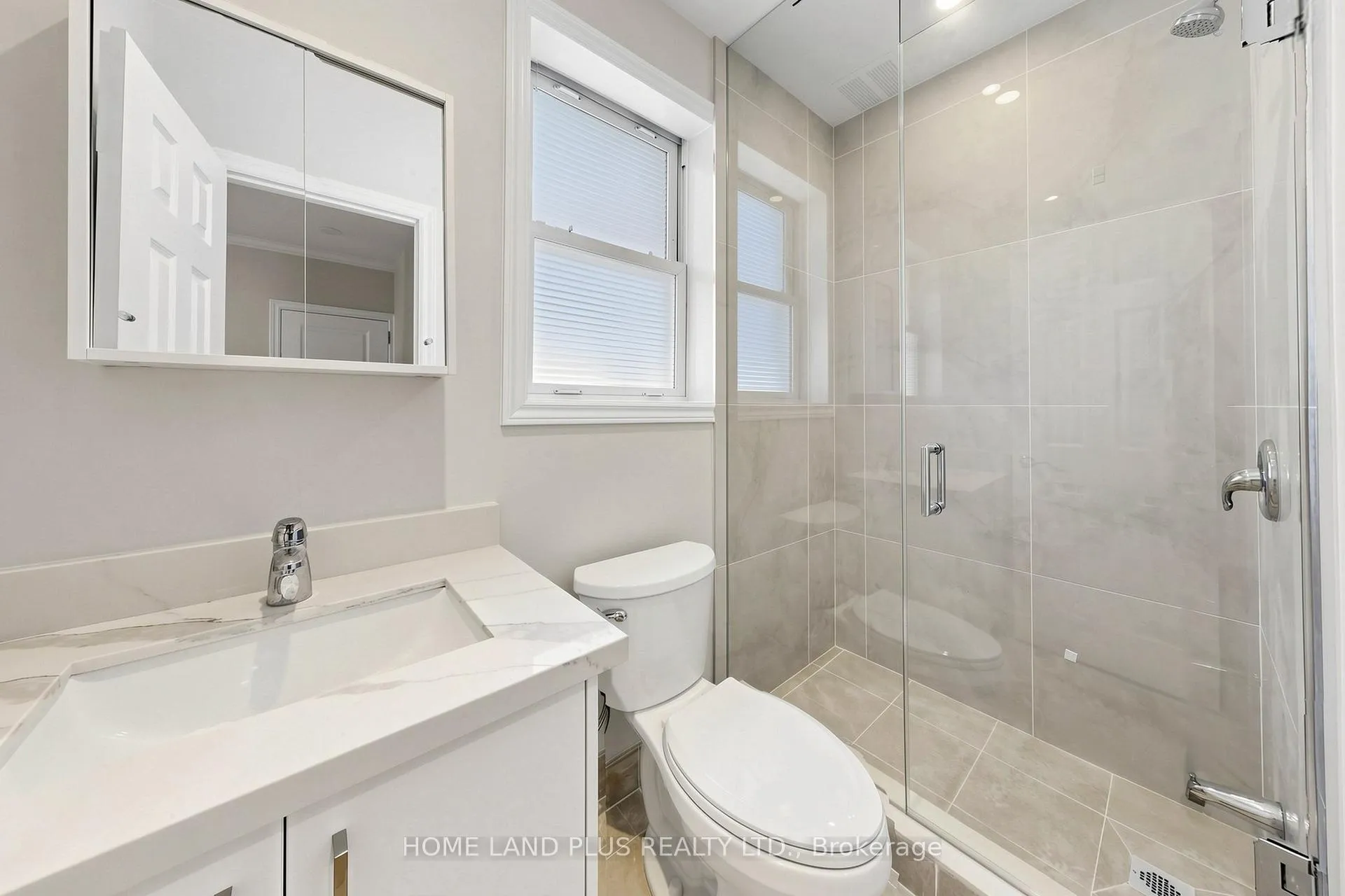 Photo 24 of Unit Unit 3, 919 Avenue Road, Toronto, Yonge-Eglinton — HOMEH