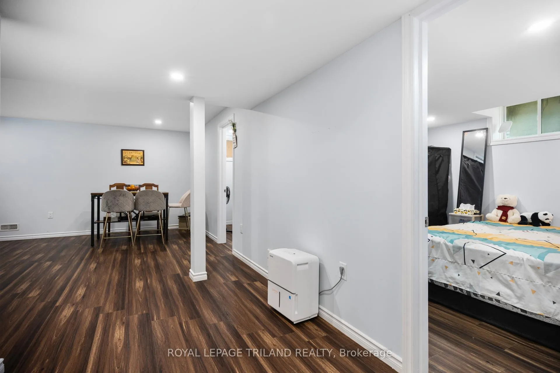 Photo 31 of 2382 Wickerson Road, London, South K — HOMEH
