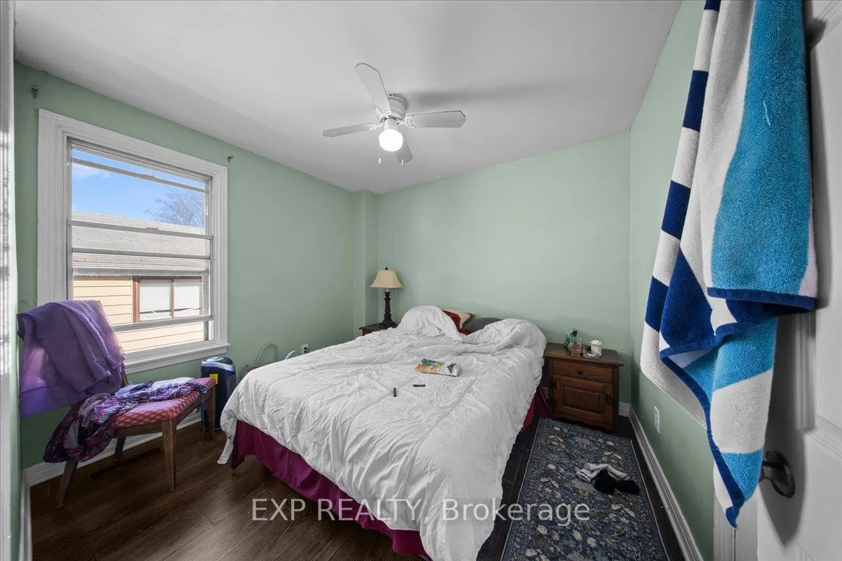Photo 10 of 208 Montfort Street, Ottawa, Vanier — HOMEH