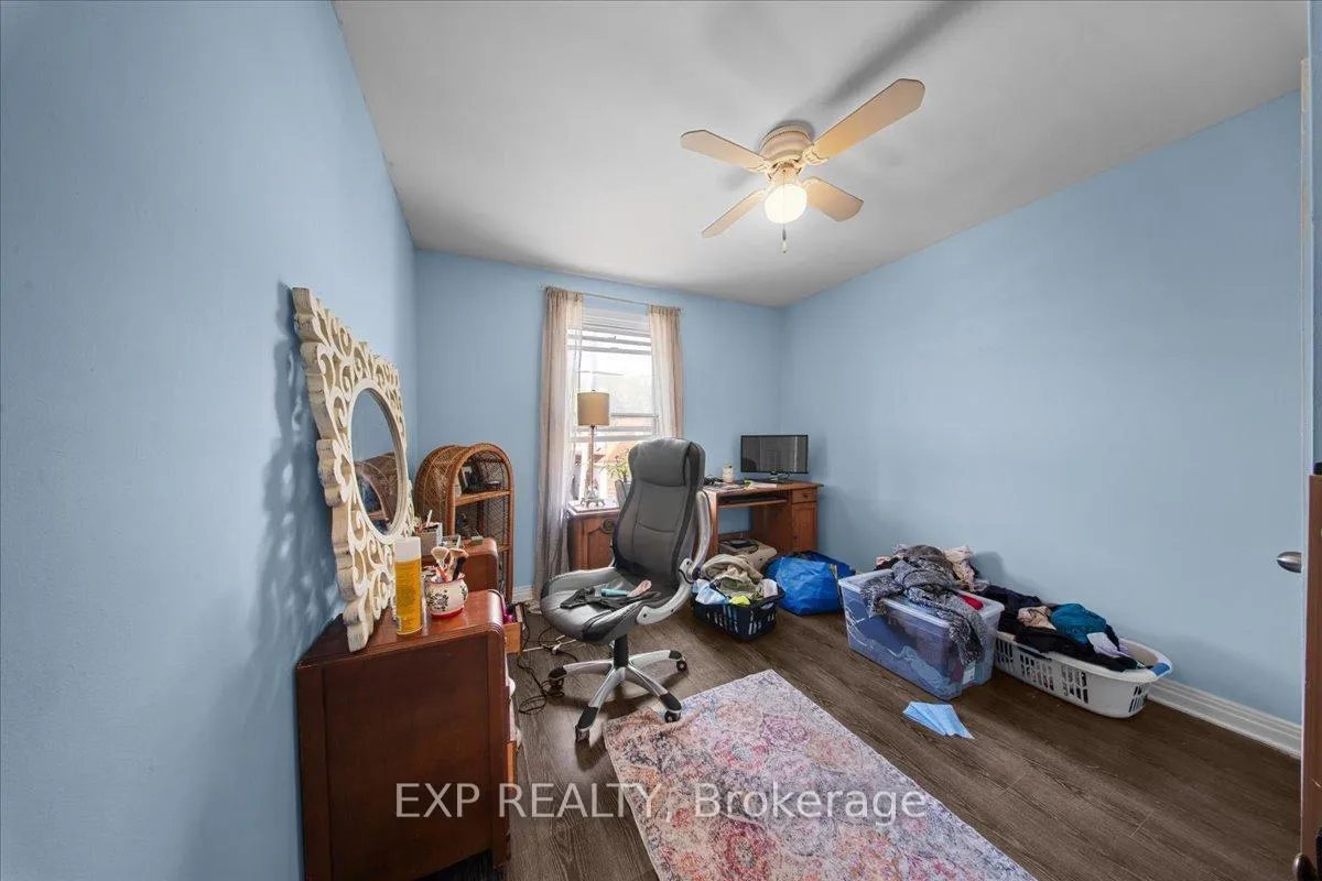 Photo 12 of 208 Montfort Street, Ottawa, Vanier — HOMEH