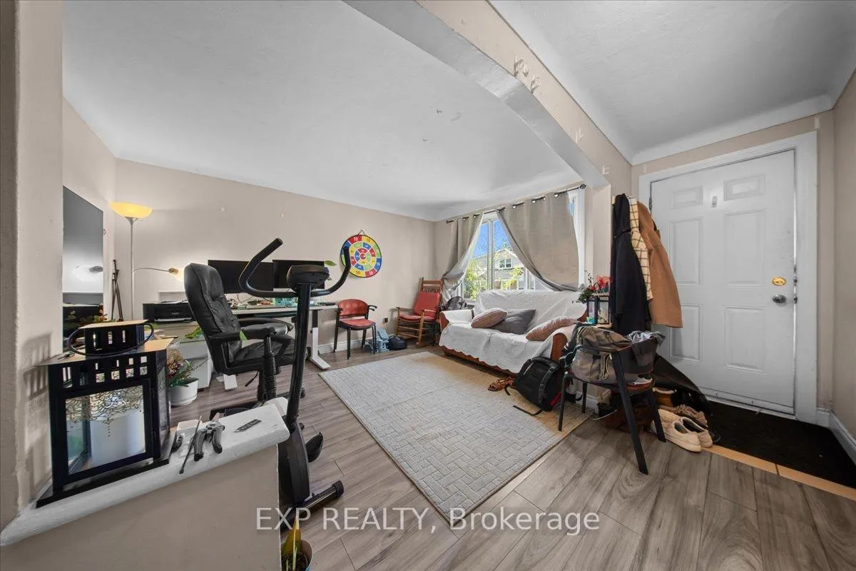 Photo 13 of 208 Montfort Street, Ottawa, Vanier — HOMEH