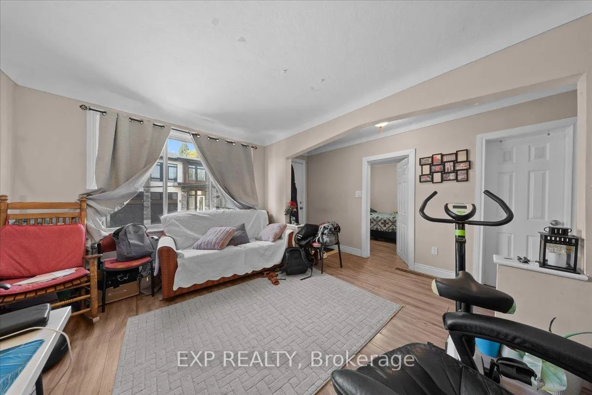 Photo 16 of 208 Montfort Street, Ottawa, Vanier — HOMEH