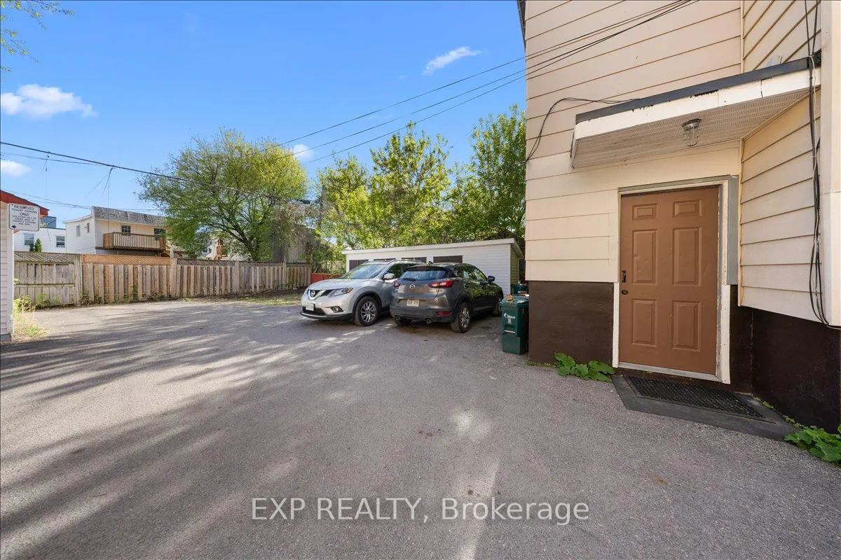 Photo 28 of 208 Montfort Street, Ottawa, Vanier — HOMEH