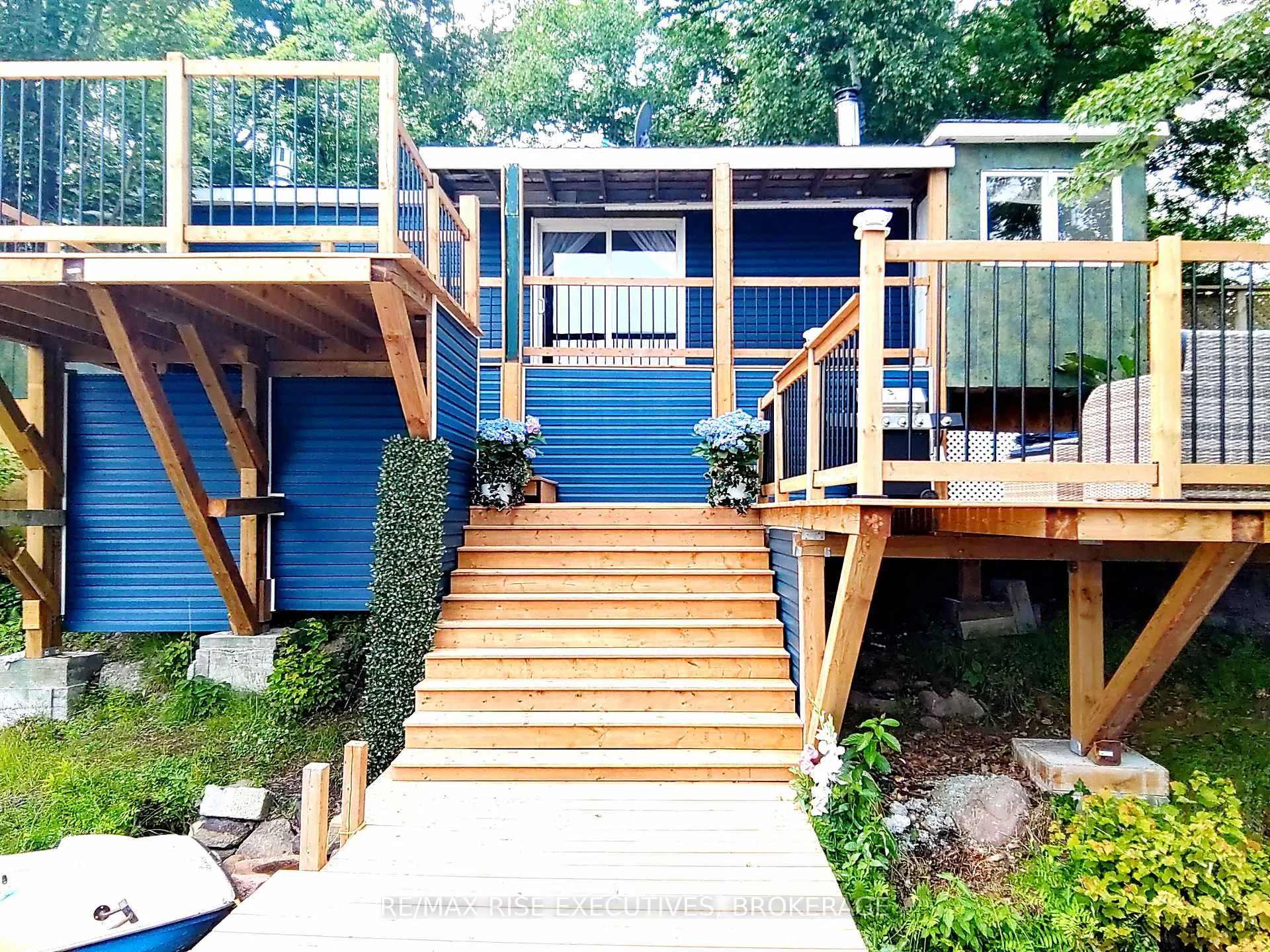 Photo of 1365 Fourth Lake Road