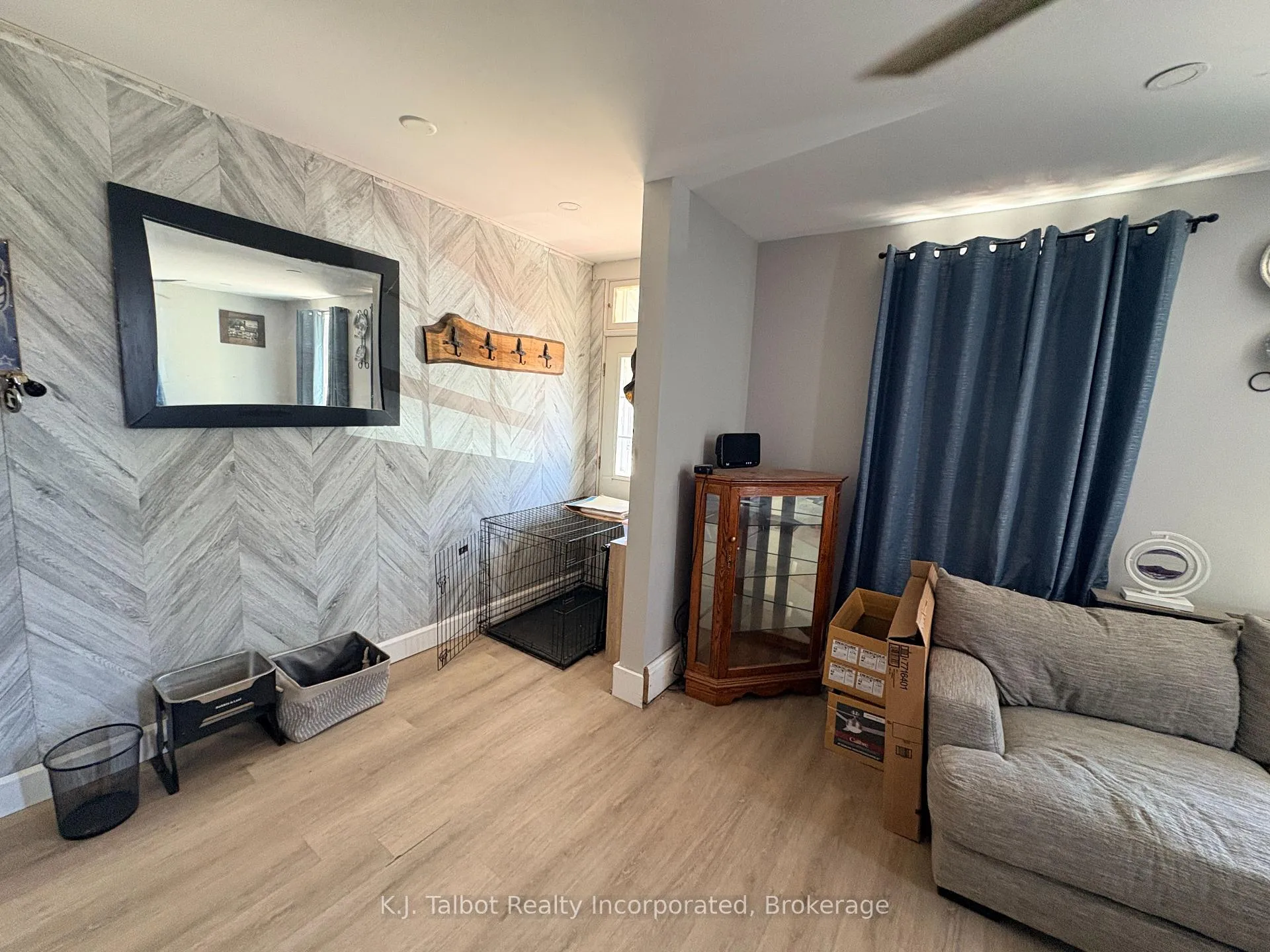 Photo 7 of 103 Bruce Street E, Goderich, Goderich (Town) — HOMEH