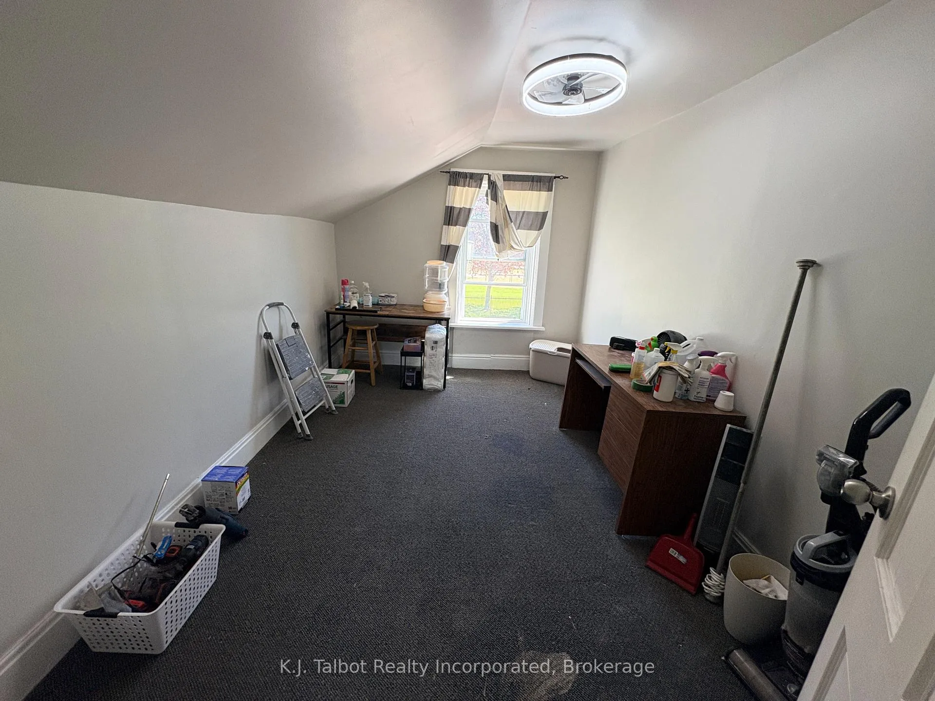 Photo 12 of 103 Bruce Street E, Goderich, Goderich (Town) — HOMEH