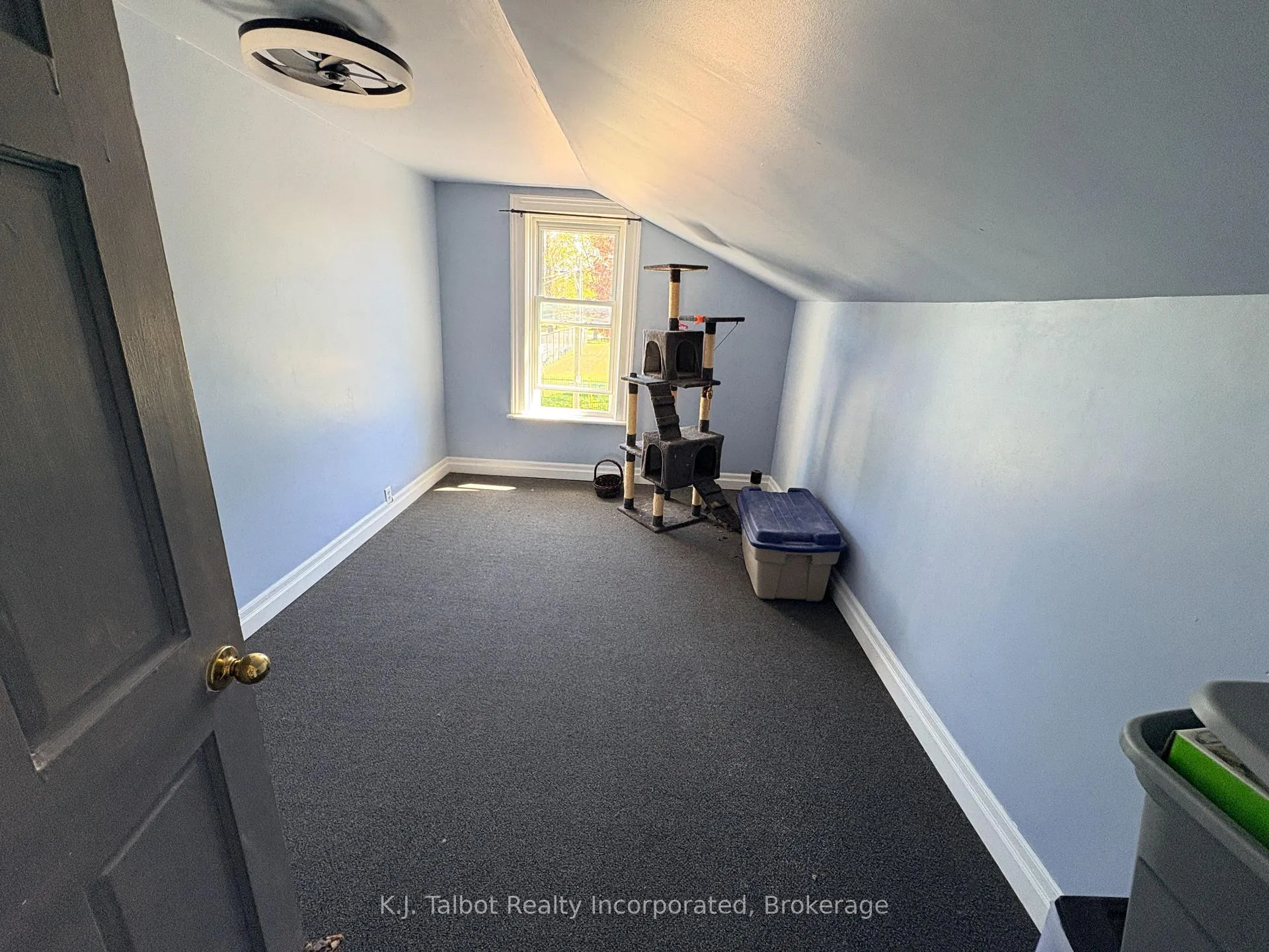 Photo 15 of 103 Bruce Street E, Goderich, Goderich (Town) — HOMEH