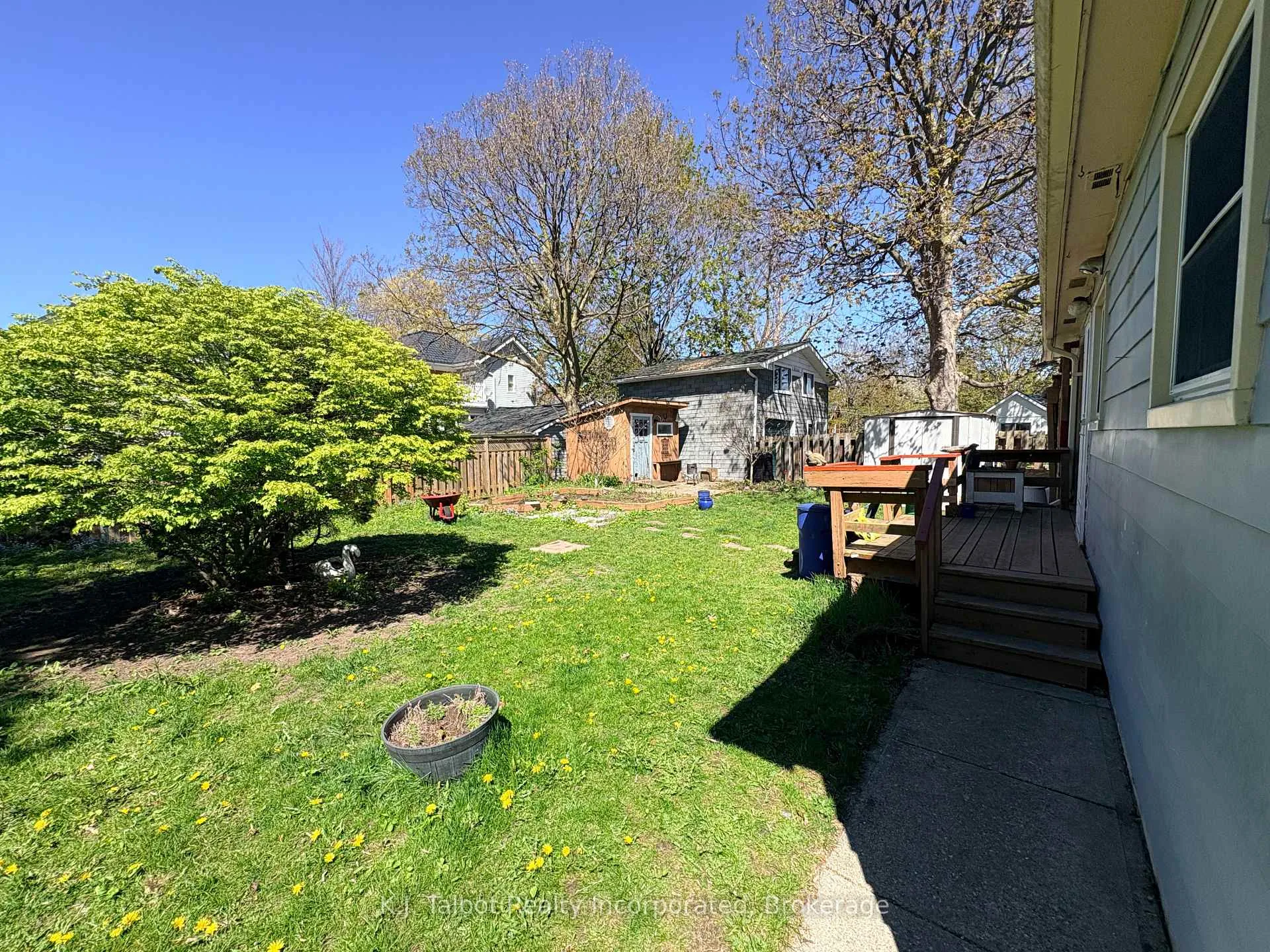 Photo 28 of 103 Bruce Street E, Goderich, Goderich (Town) — HOMEH