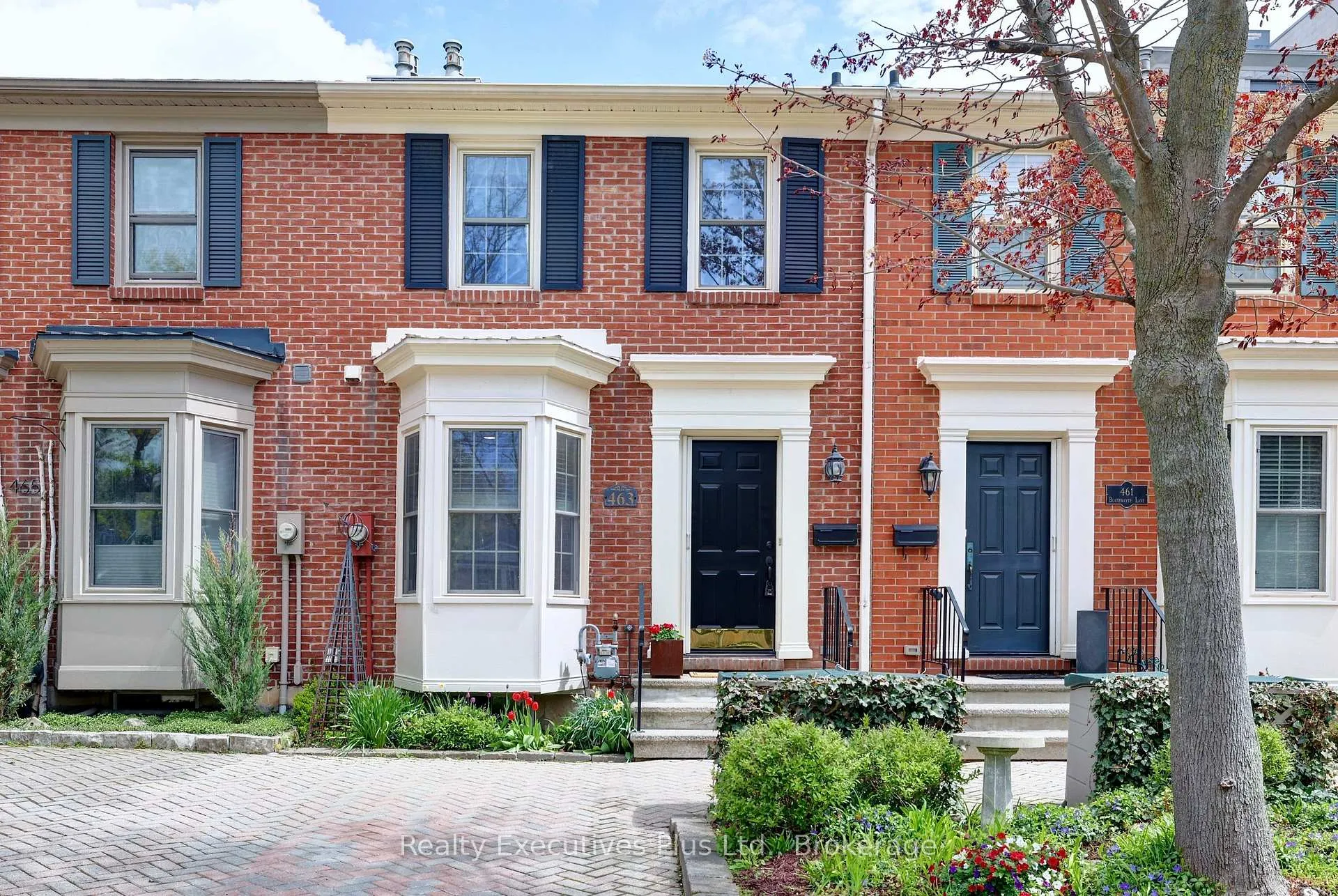 Photo 1 of 463 Blathwayte Lane, Burlington, Brant — HOMEH