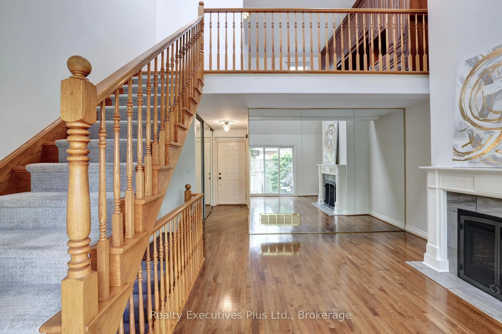 Photo 18 of 463 Blathwayte Lane, Burlington, Brant — HOMEH