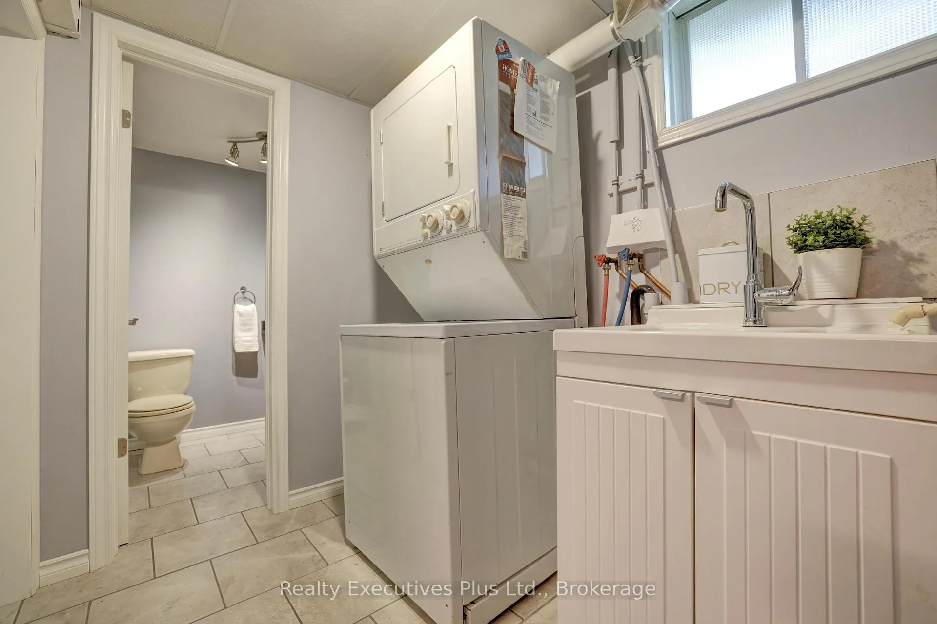 Photo 34 of 463 Blathwayte Lane, Burlington, Brant — HOMEH