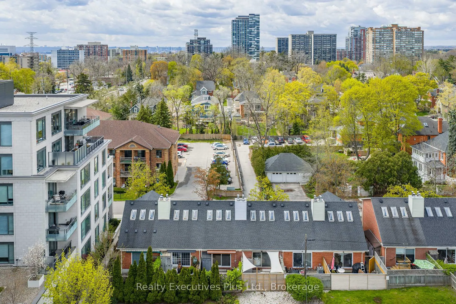 Photo 45 of 463 Blathwayte Lane, Burlington, Brant — HOMEH