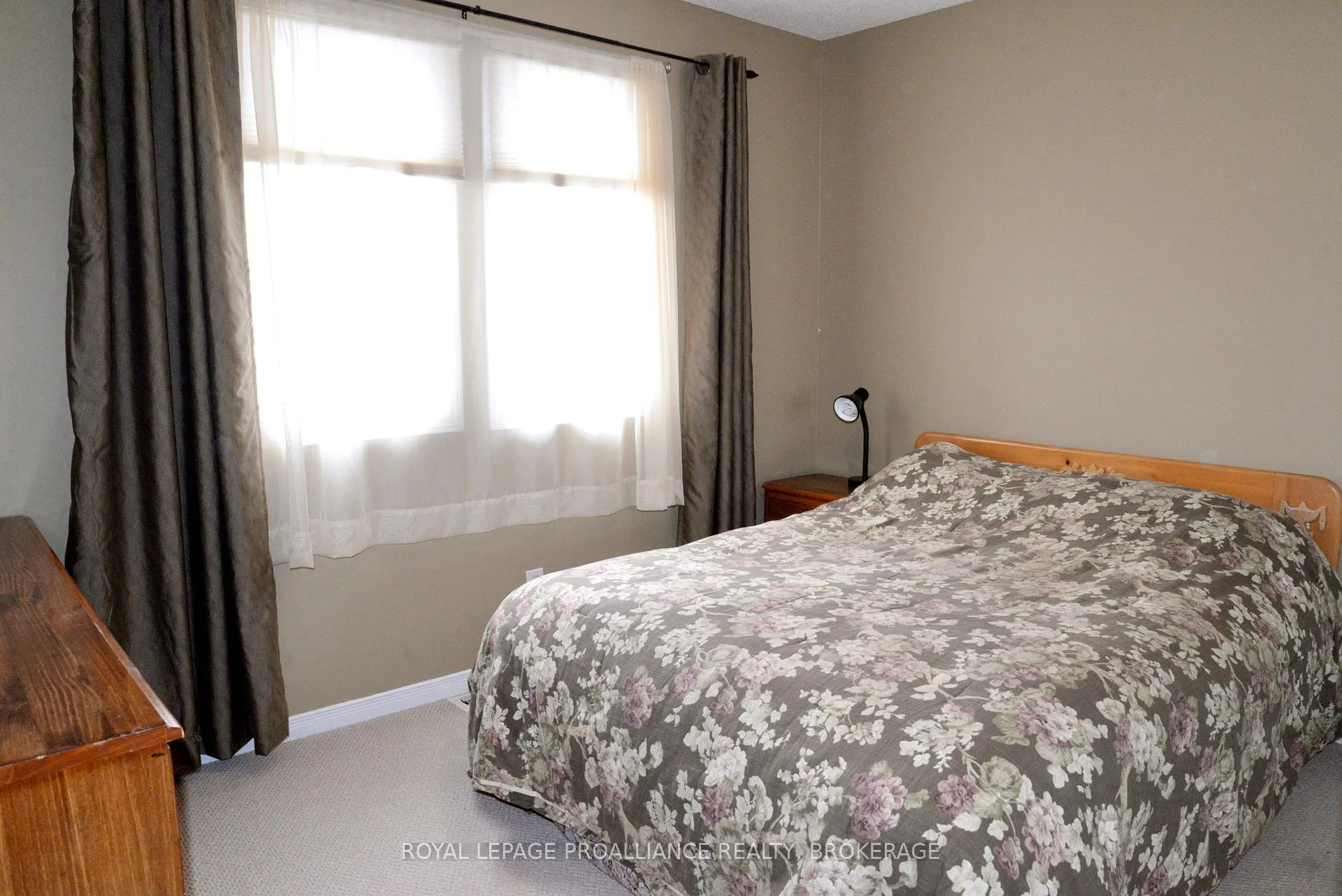 Photo 17 of 1031 Rainbow Crescent, Kingston, Kingston East (Incl Barret Crt) — HOMEH