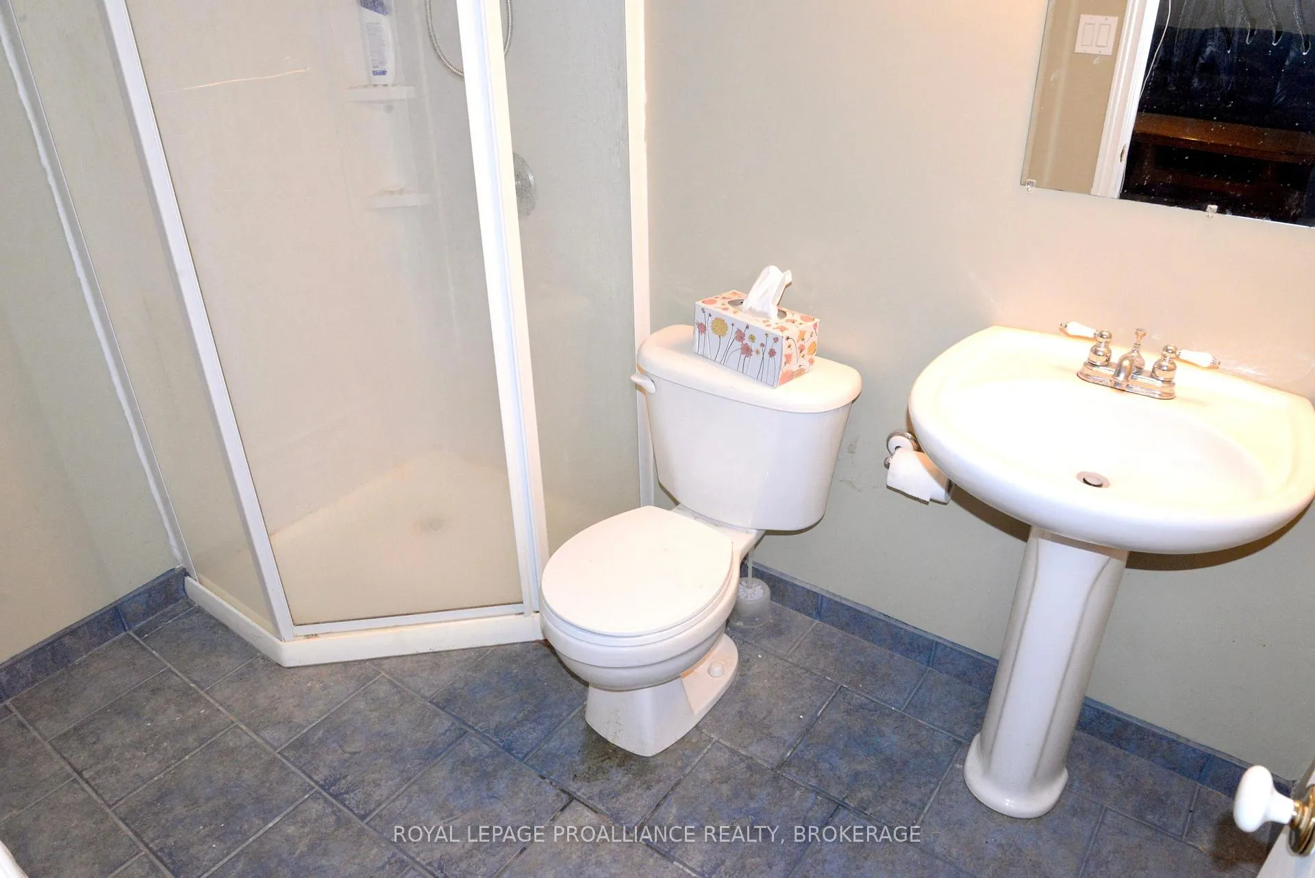Photo 25 of 1031 Rainbow Crescent, Kingston, Kingston East (Incl Barret Crt) — HOMEH