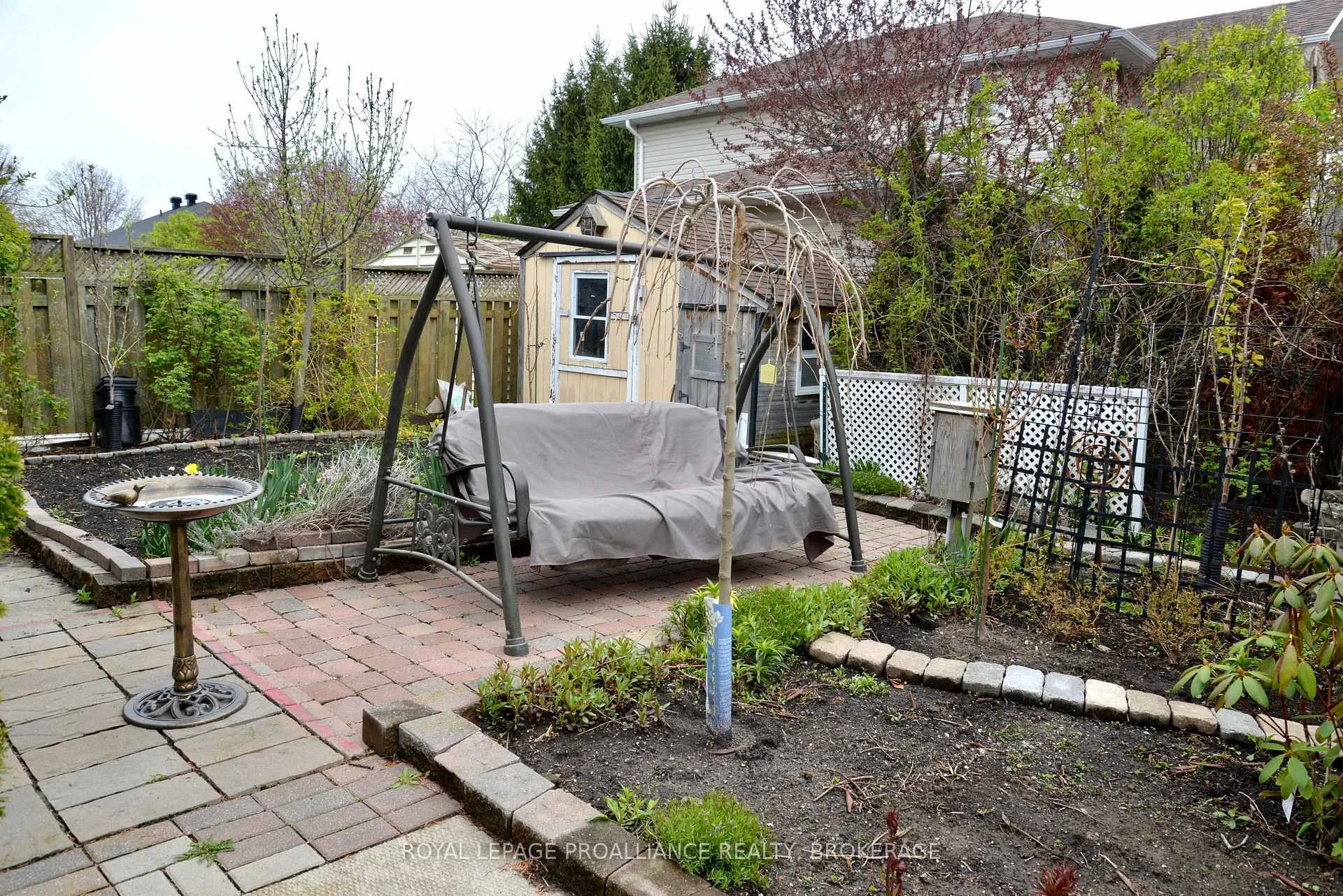 Photo 35 of 1031 Rainbow Crescent, Kingston, Kingston East (Incl Barret Crt) — HOMEH