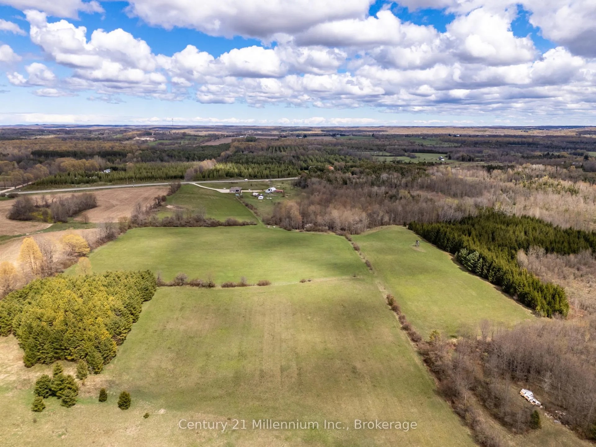 Photo 5 of 316424 Highway 6, Chatsworth — HOMEH