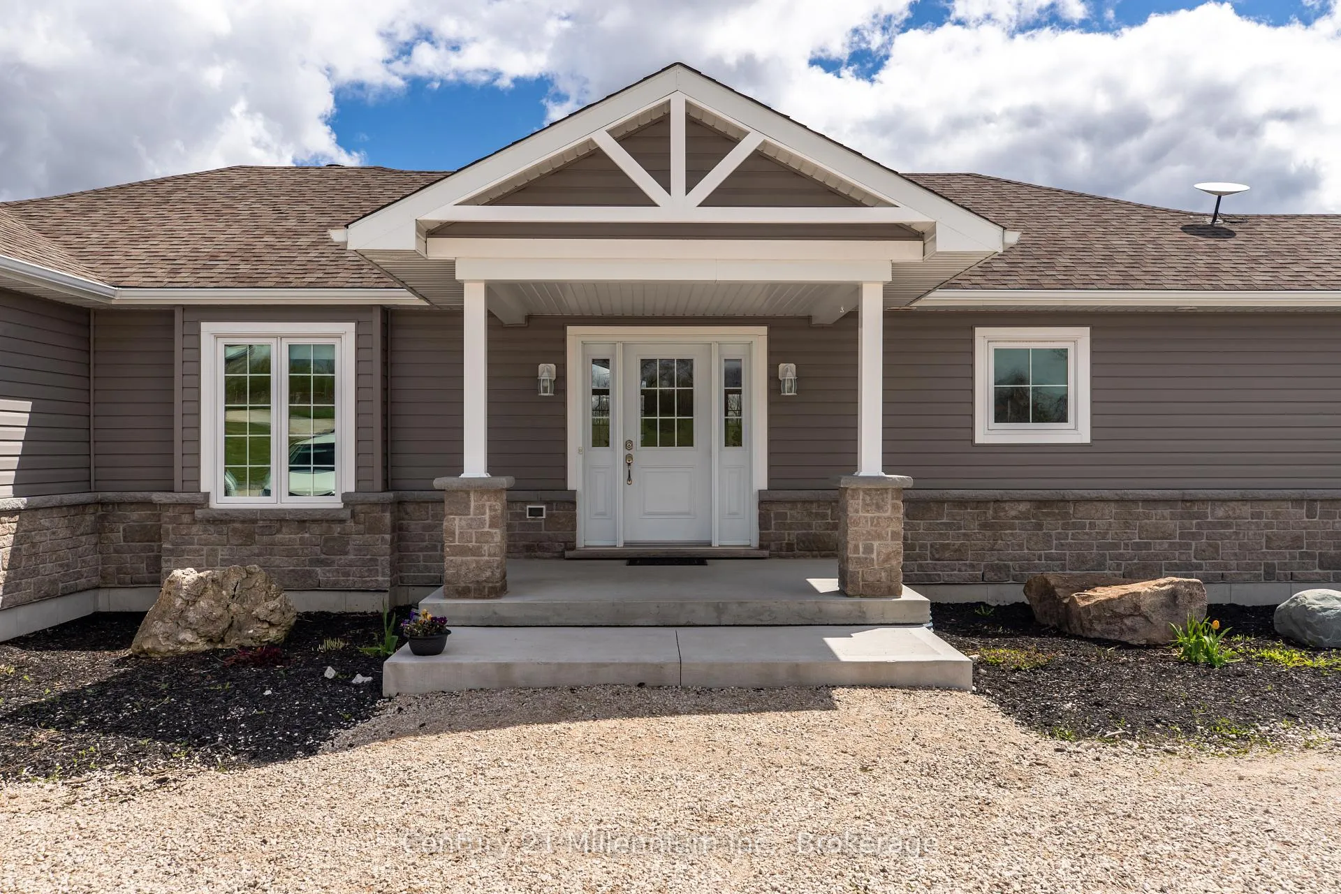 Photo 12 of 316424 Highway 6, Chatsworth — HOMEH