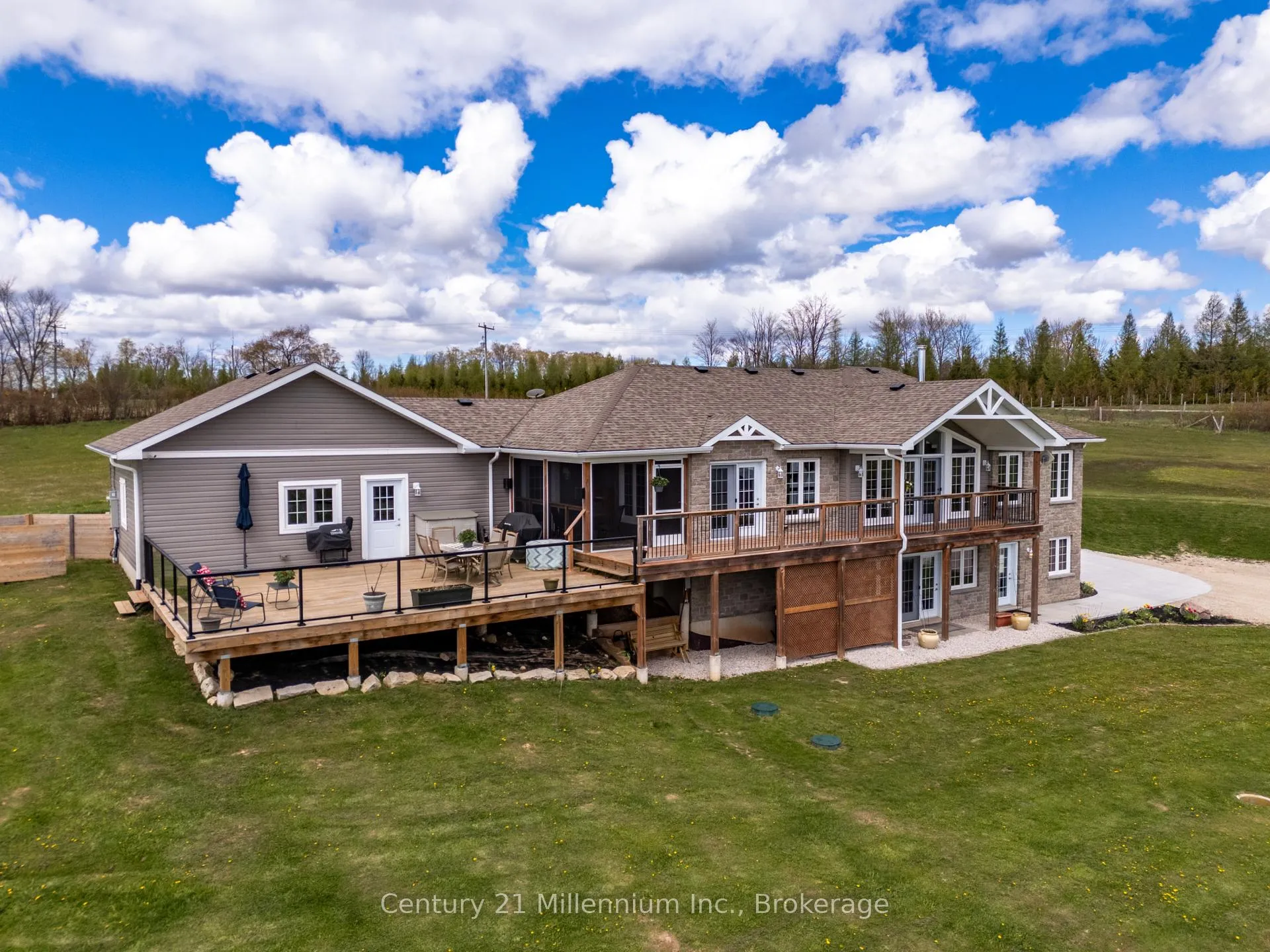Photo 39 of 316424 Highway 6, Chatsworth — HOMEH