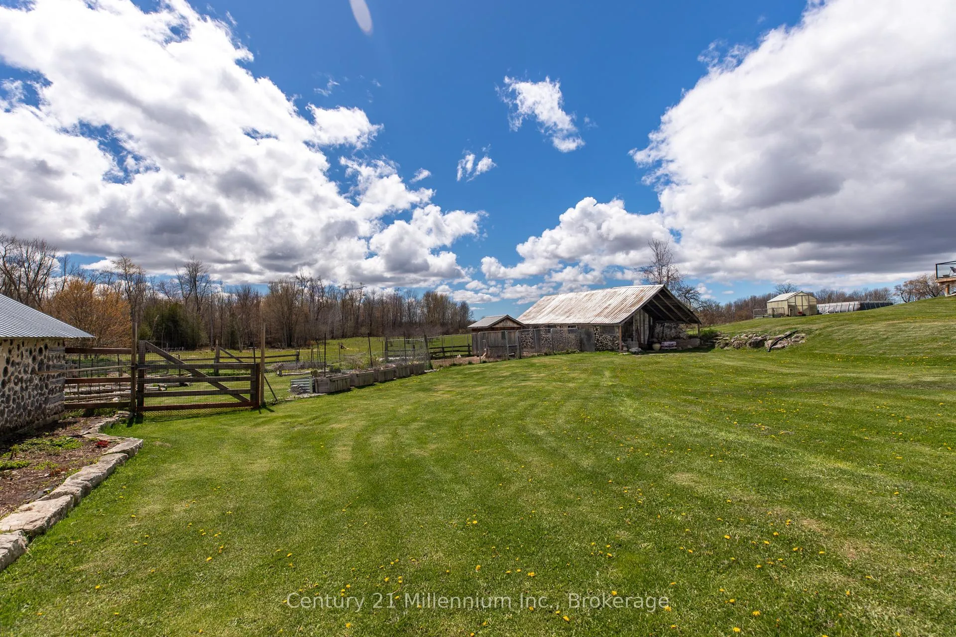 Photo 46 of 316424 Highway 6, Chatsworth — HOMEH