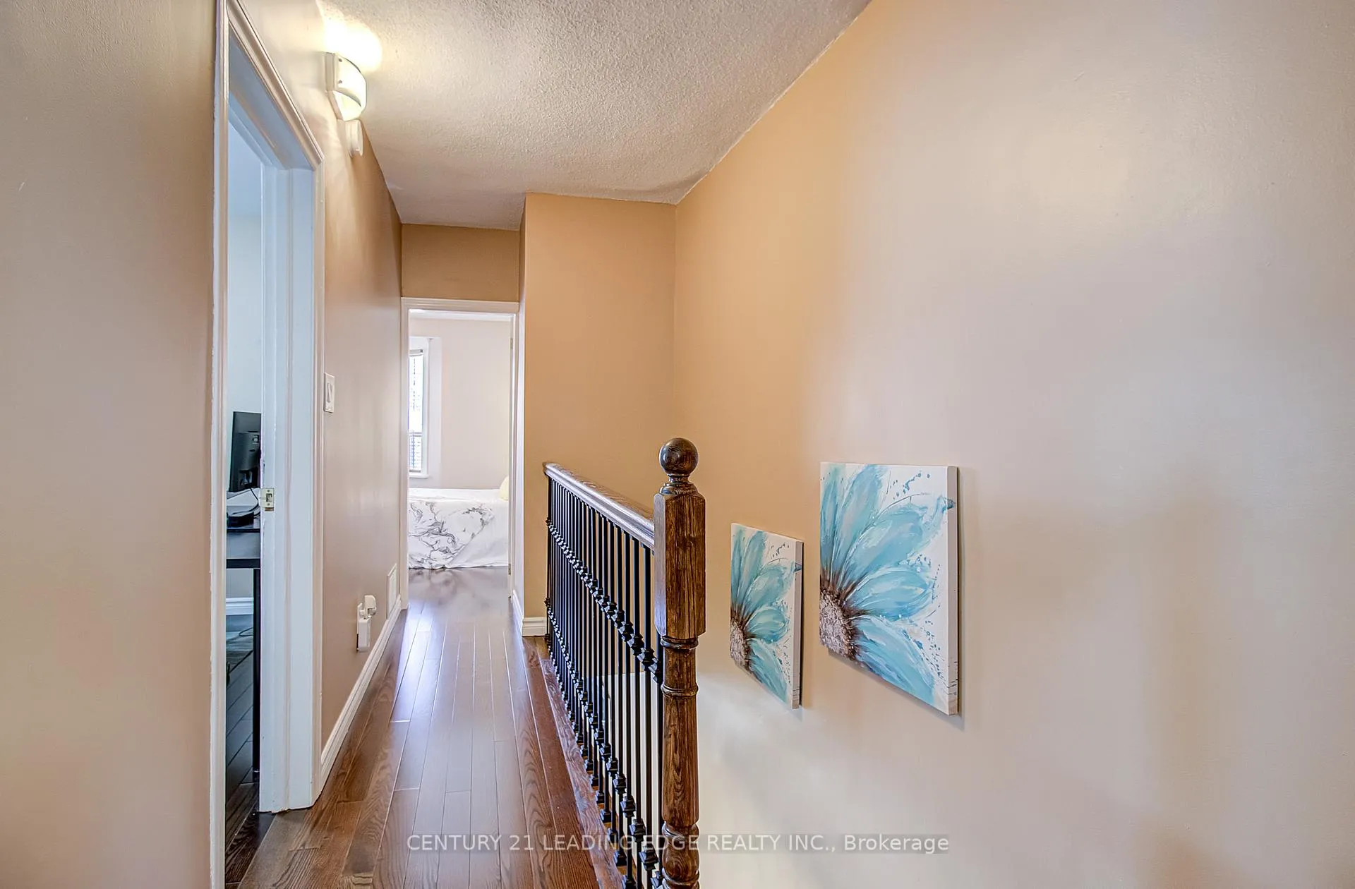 Photo 27 of 106 Parkmount Road, Toronto, Greenwood-Coxwell — HOMEH