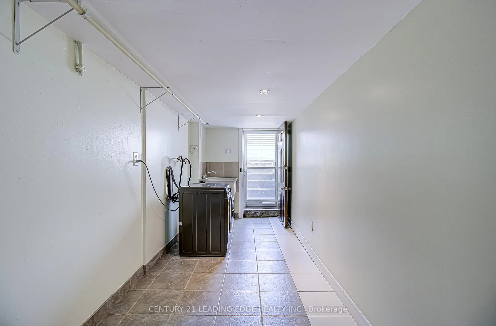 Photo 29 of 106 Parkmount Road, Toronto, Greenwood-Coxwell — HOMEH