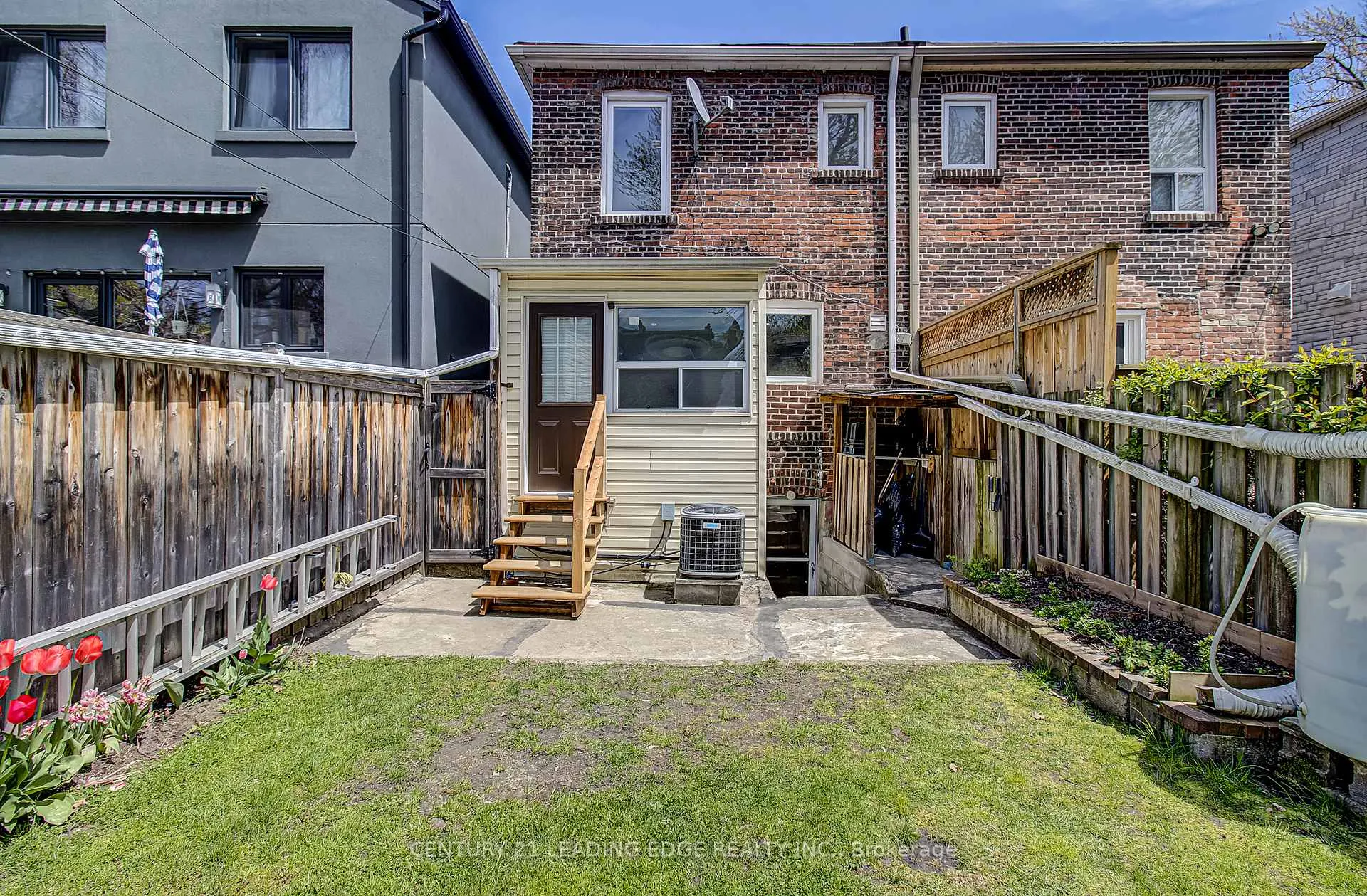 Photo 35 of 106 Parkmount Road, Toronto, Greenwood-Coxwell — HOMEH