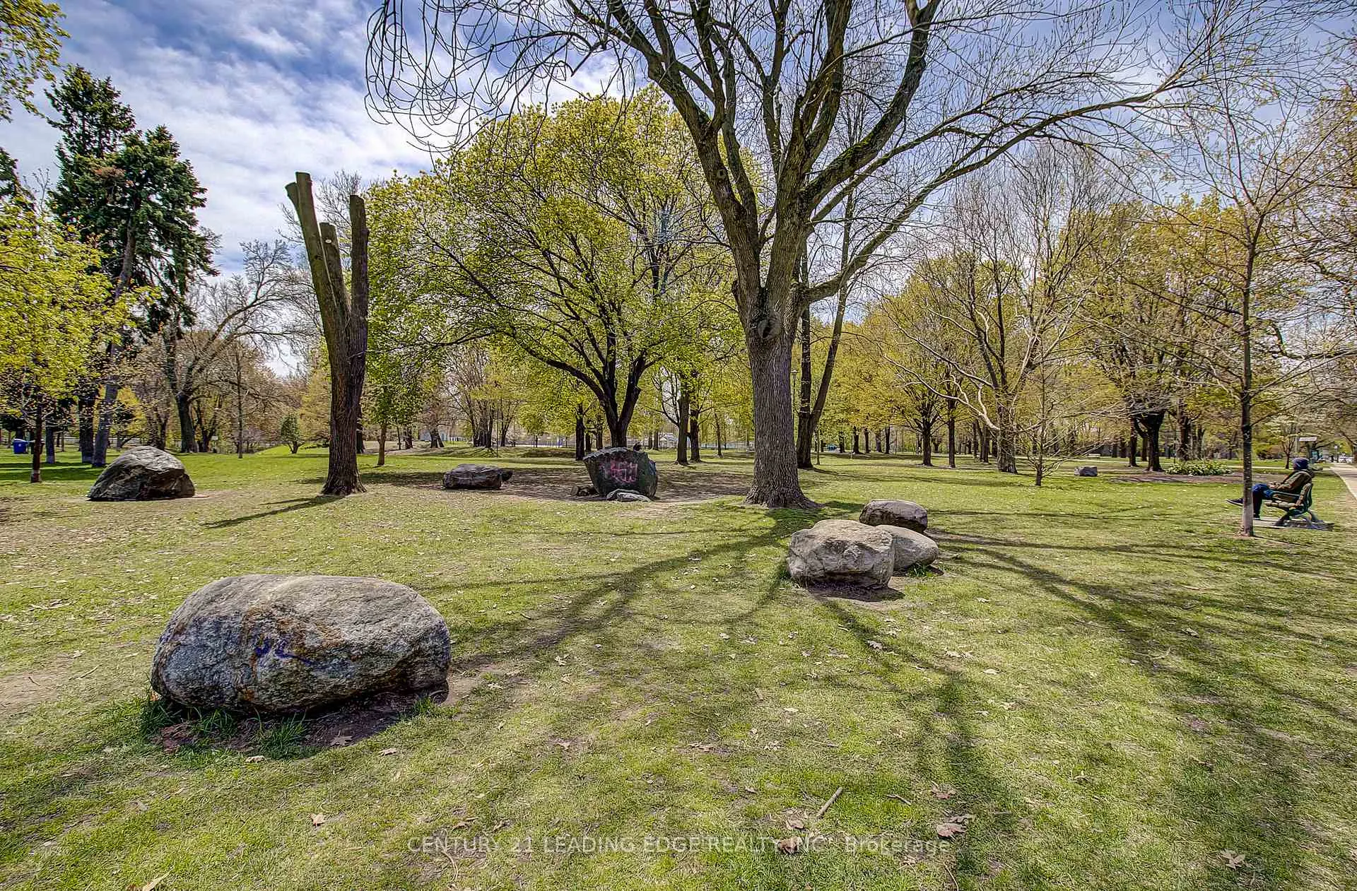 Photo 38 of 106 Parkmount Road, Toronto, Greenwood-Coxwell — HOMEH
