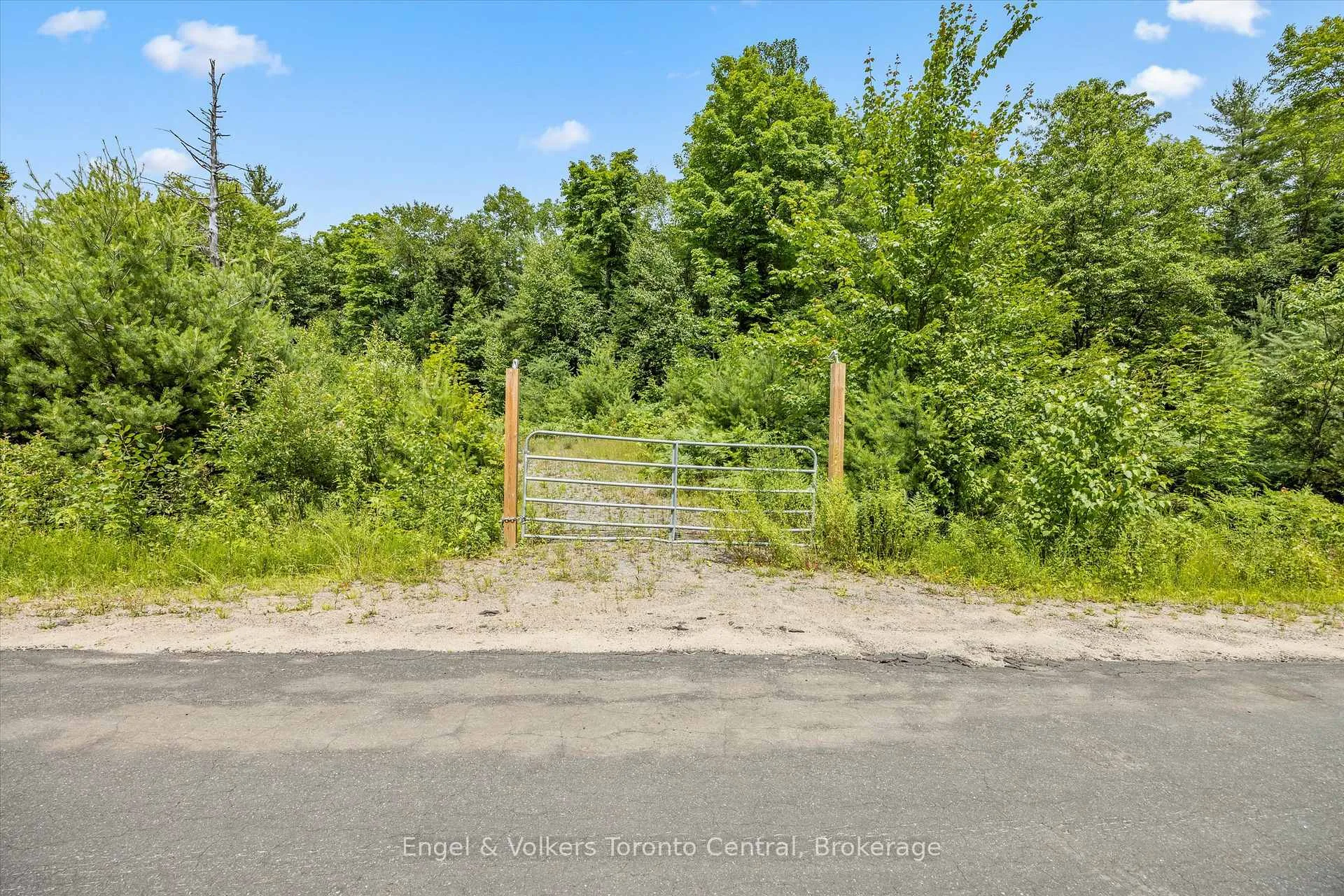 Photo 4 of 5 Arrow Ridge Road, Bracebridge, Macaulay — HOMEH