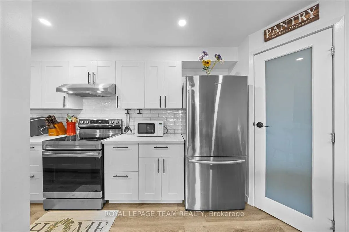 Photo 8 of Unit 204, 1025 Richmond Road, Ottawa, Woodroffe — HOMEH