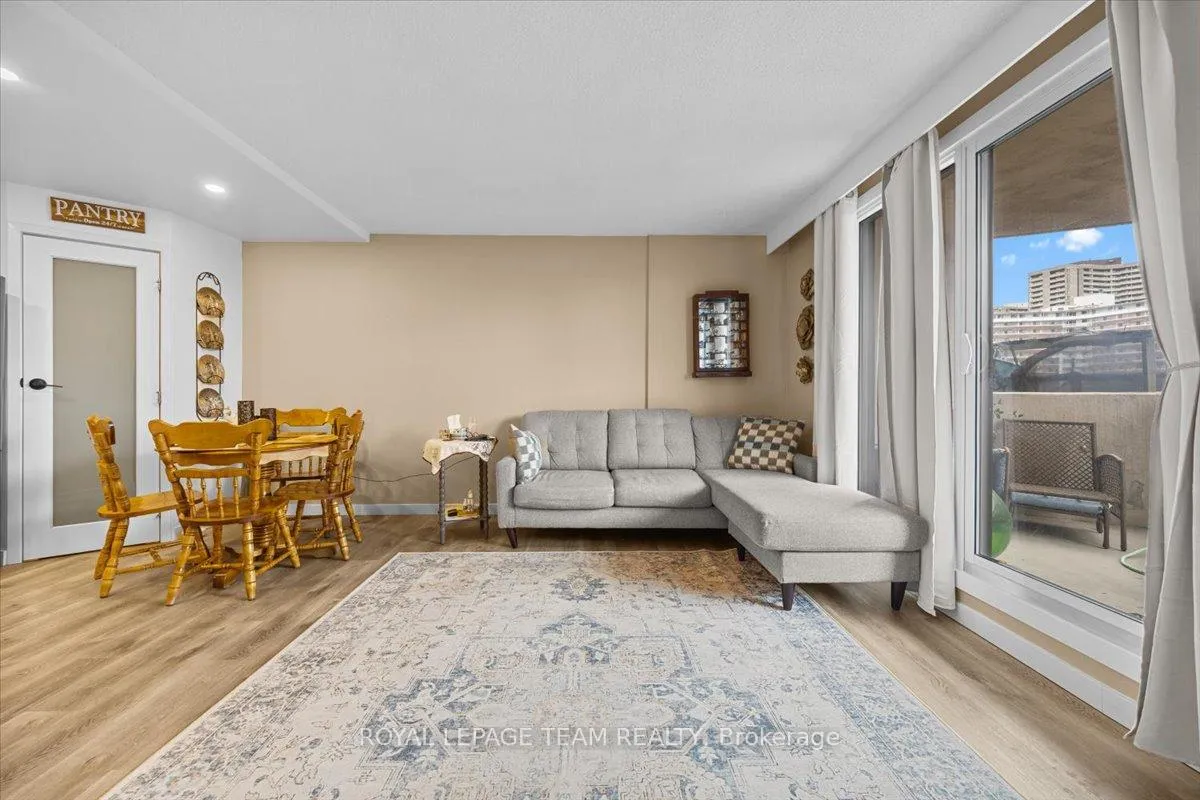 Photo 10 of Unit 204, 1025 Richmond Road, Ottawa, Woodroffe — HOMEH