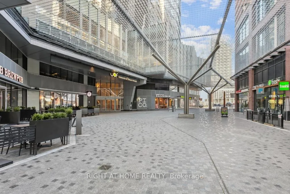 Photo 4 of Unit 3308, 20 Richardson Street, Toronto, Waterfront Communities — HOMEH