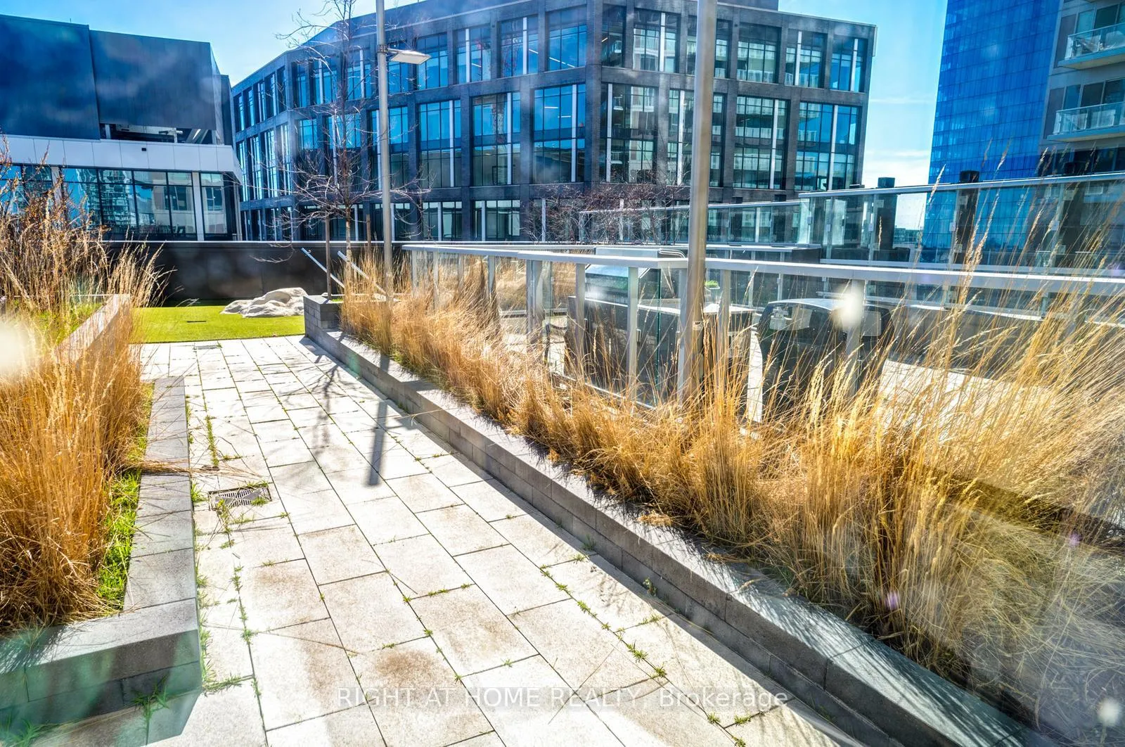 Photo 7 of Unit 3308, 20 Richardson Street, Toronto, Waterfront Communities — HOMEH