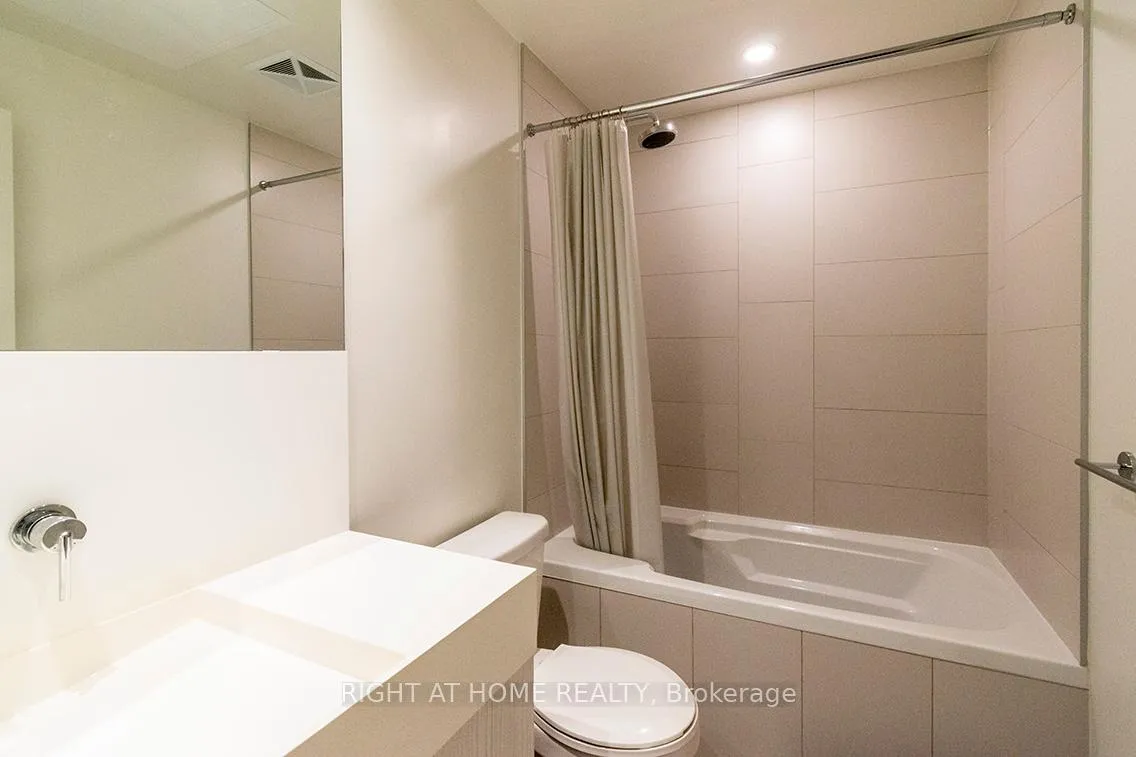 Photo 20 of Unit 3308, 20 Richardson Street, Toronto, Waterfront Communities — HOMEH