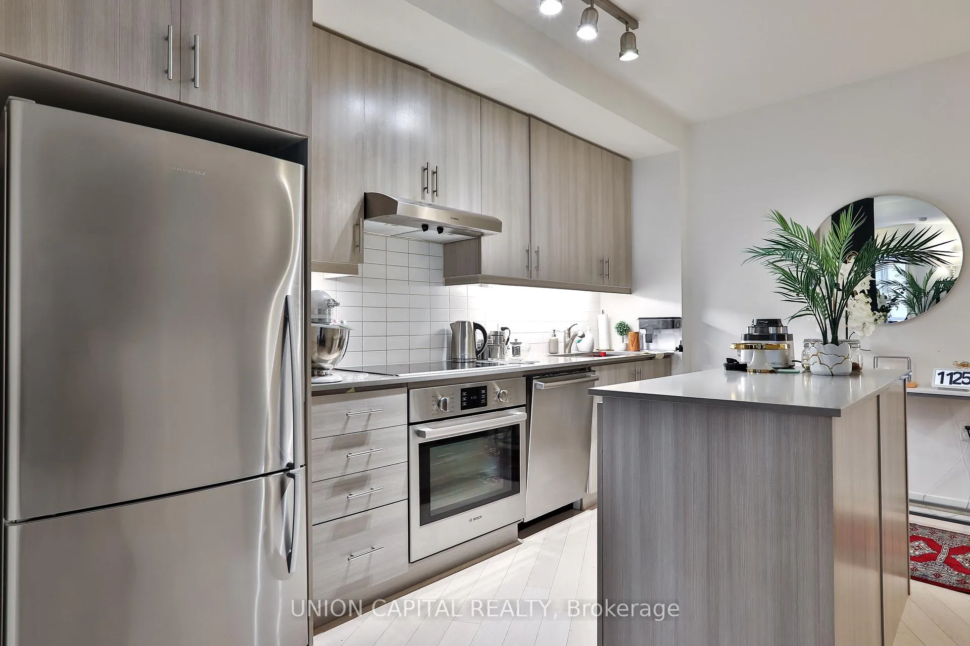 Photo 14 of Unit 404, 1 The Esplanade, Toronto, Waterfront Communities — HOMEH