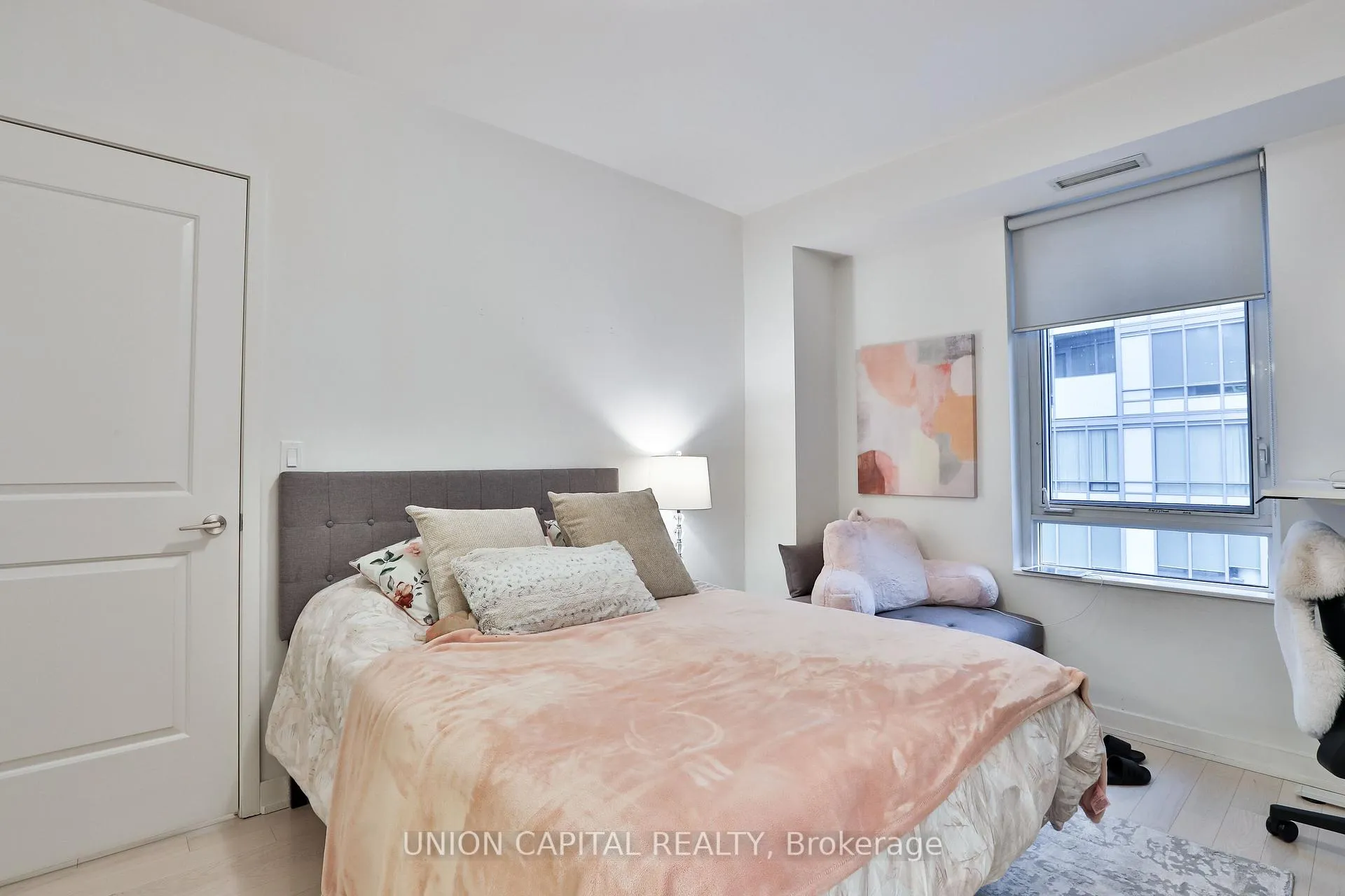 Photo 17 of Unit 404, 1 The Esplanade, Toronto, Waterfront Communities — HOMEH