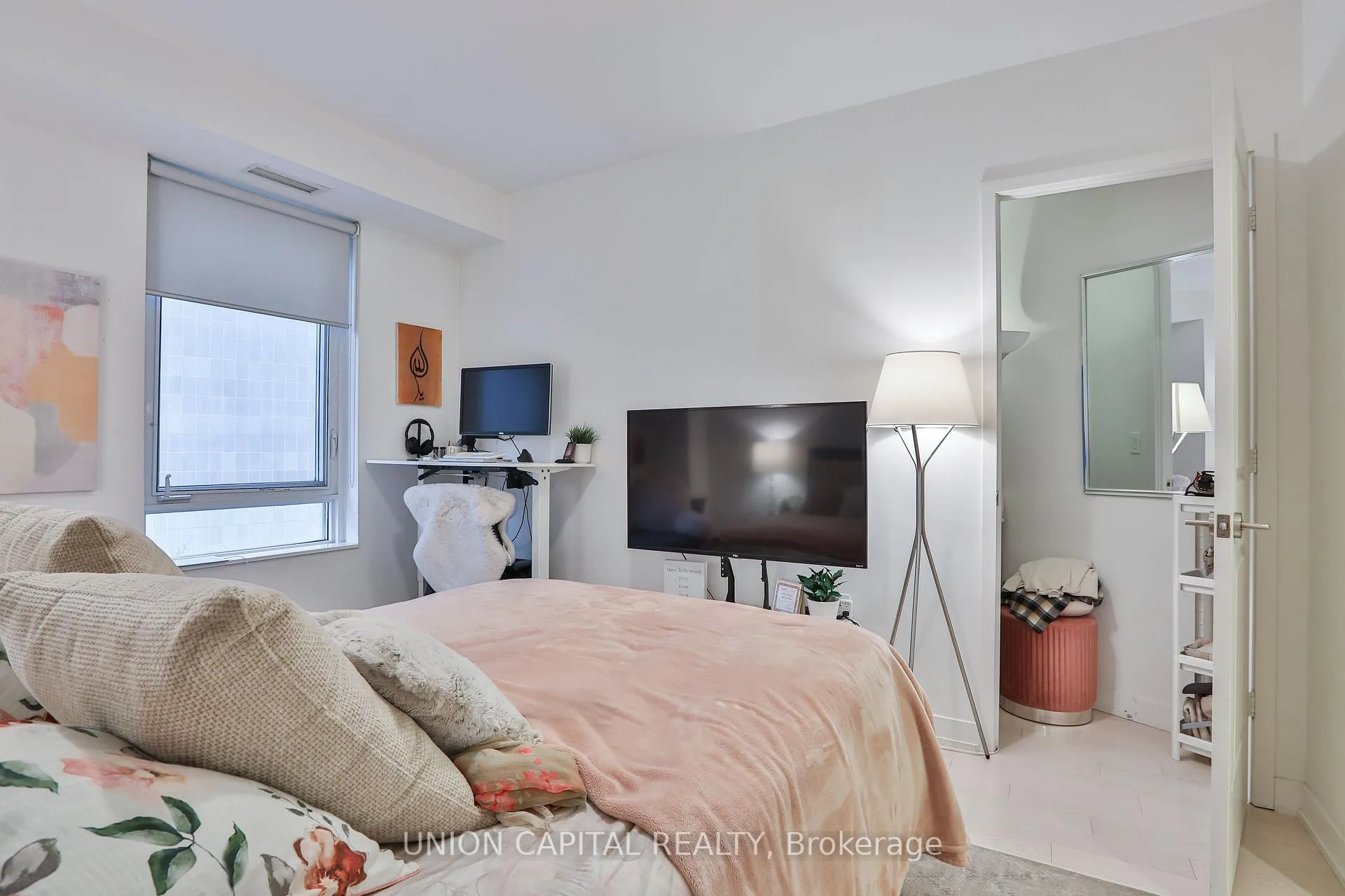 Photo 19 of Unit 404, 1 The Esplanade, Toronto, Waterfront Communities — HOMEH