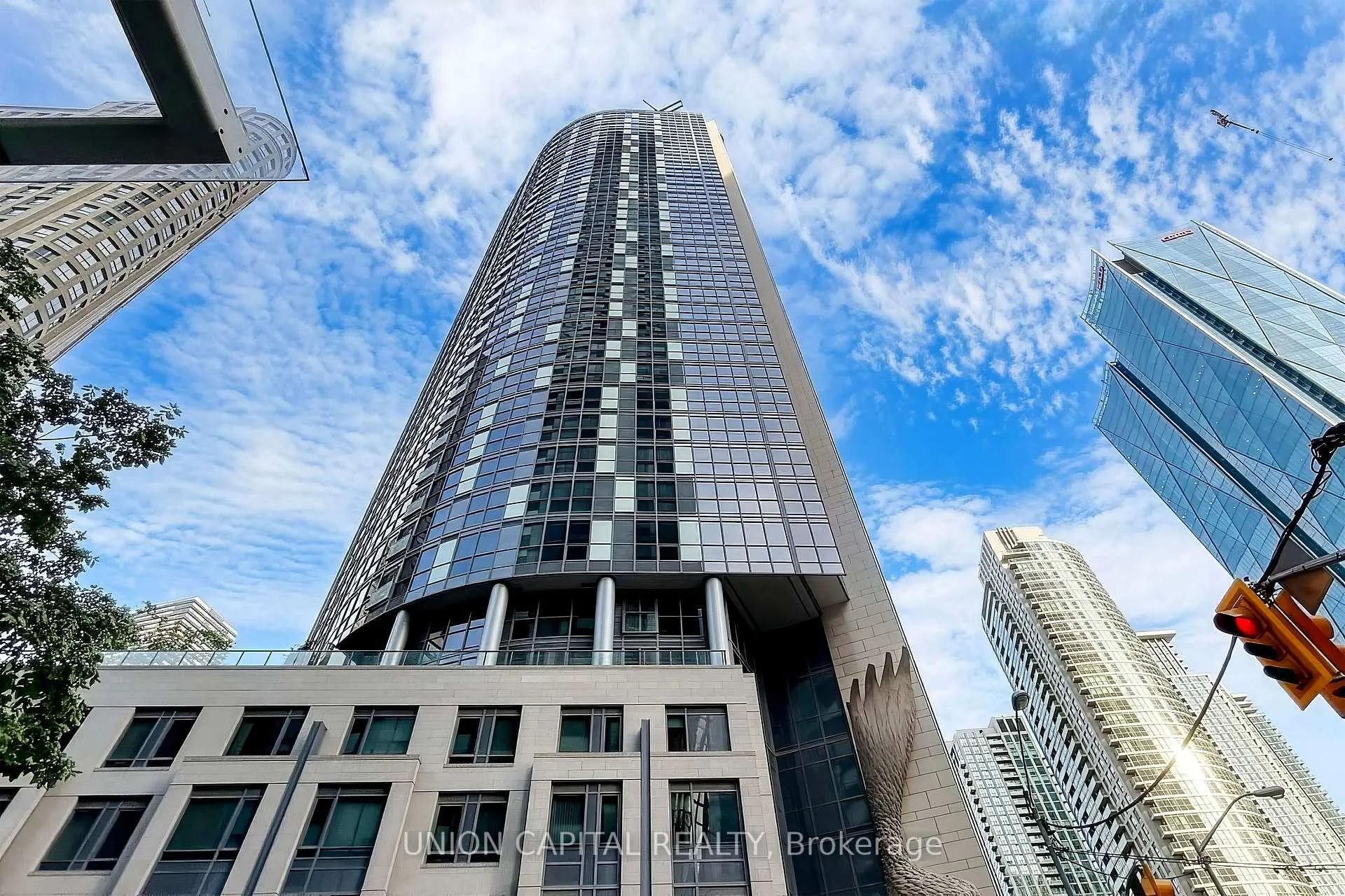 Photo 30 of Unit 404, 1 The Esplanade, Toronto, Waterfront Communities — HOMEH