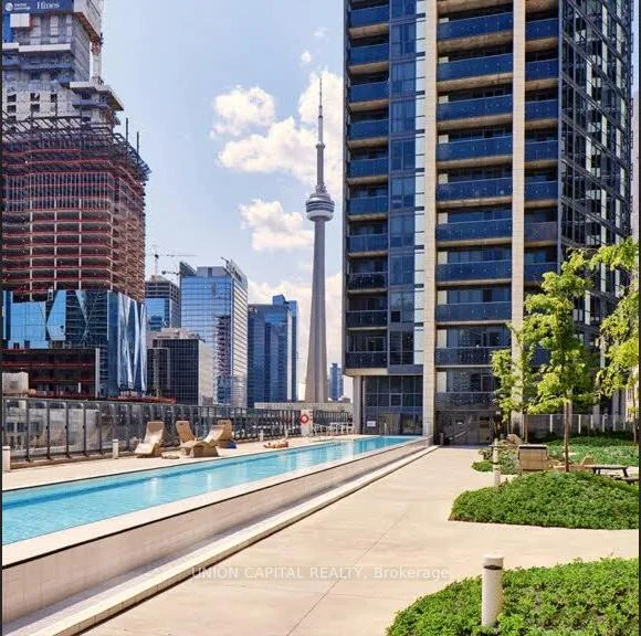 Photo 10 of Unit 404, 1 The Esplanade, Toronto, Waterfront Communities — HOMEH
