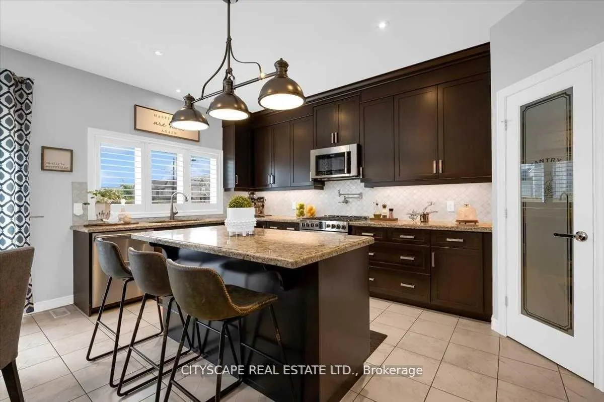Photo 9 of 40 Blue Ribbon Way, Hamilton, Binbrook — HOMEH