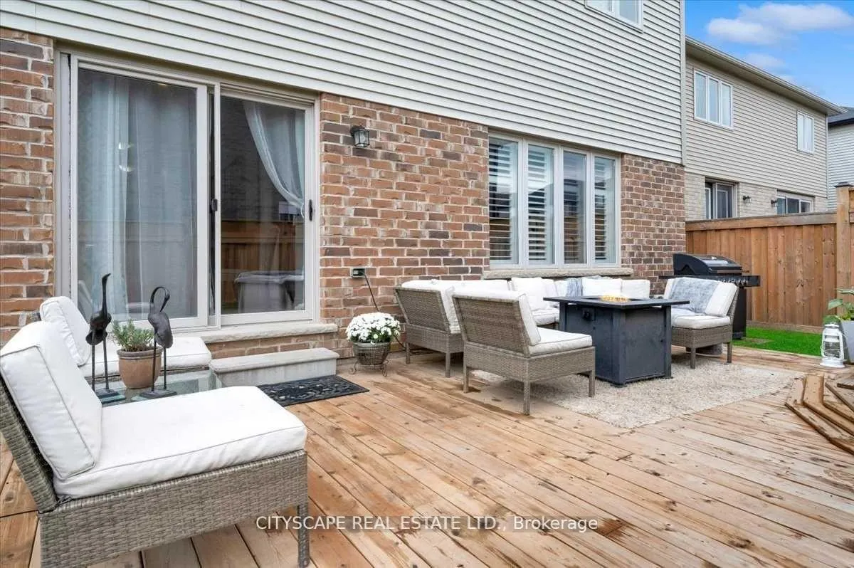 Photo 33 of 40 Blue Ribbon Way, Hamilton, Binbrook — HOMEH