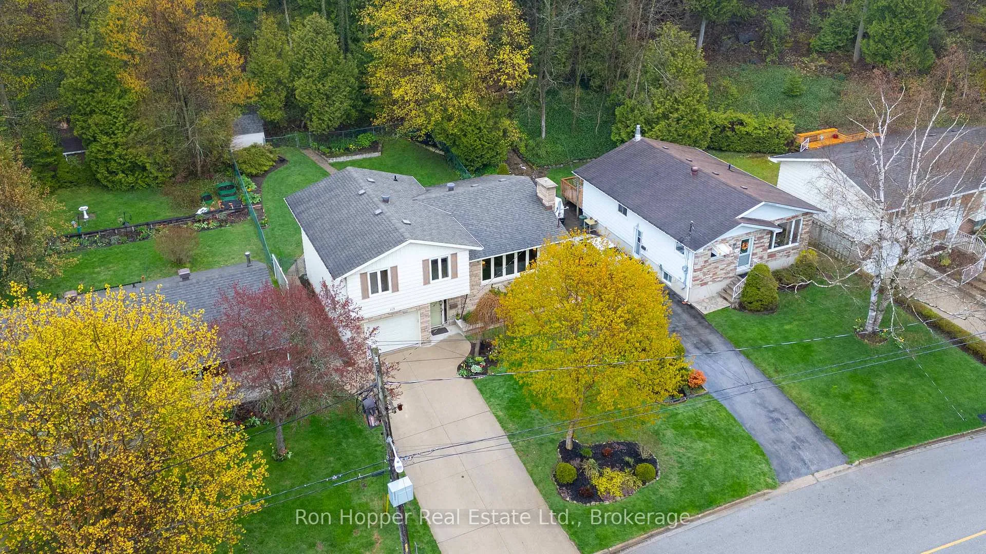 Photo 2 of 115 7th Avenue E, Owen Sound — HOMEH