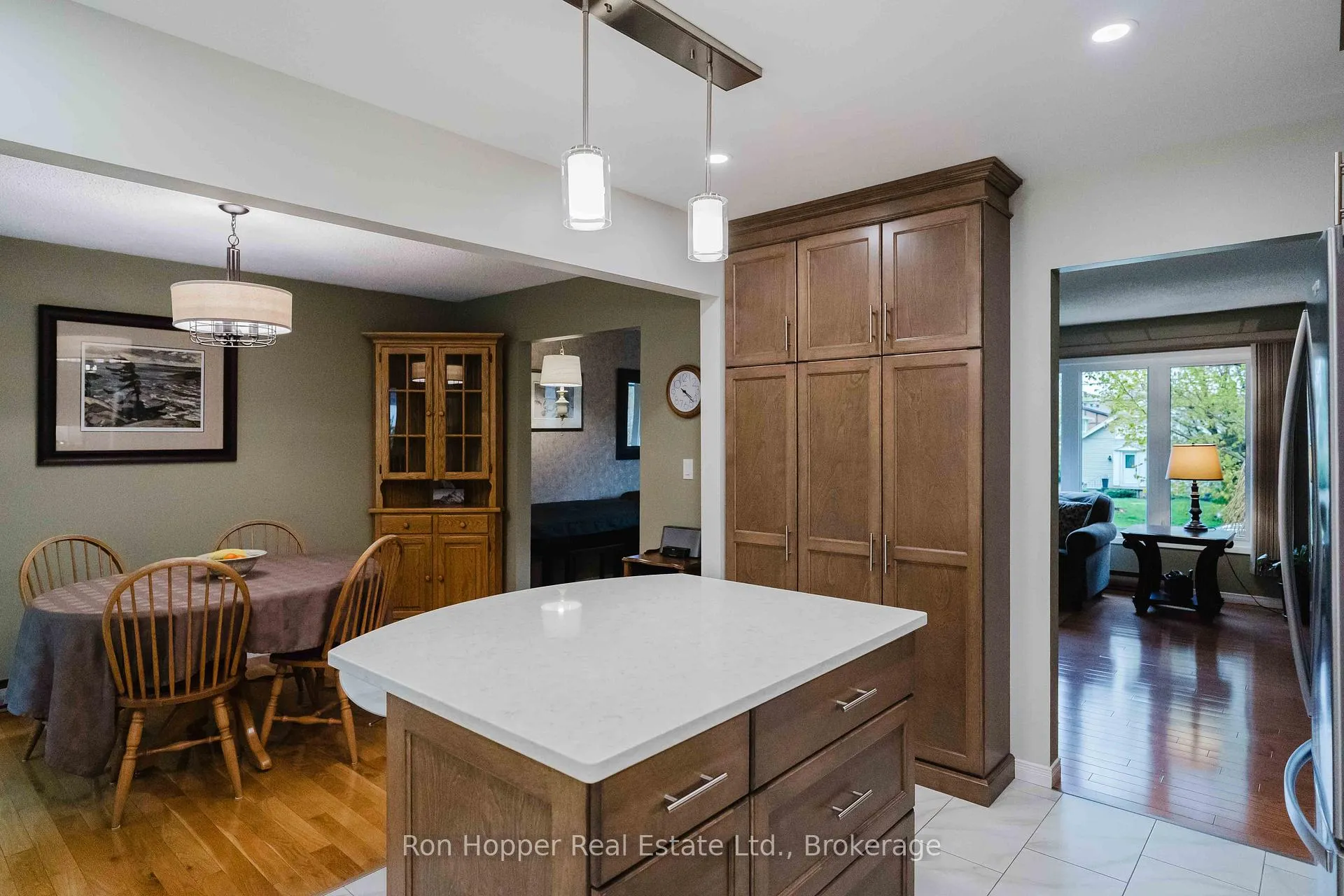Photo 9 of 115 7th Avenue E, Owen Sound — HOMEH
