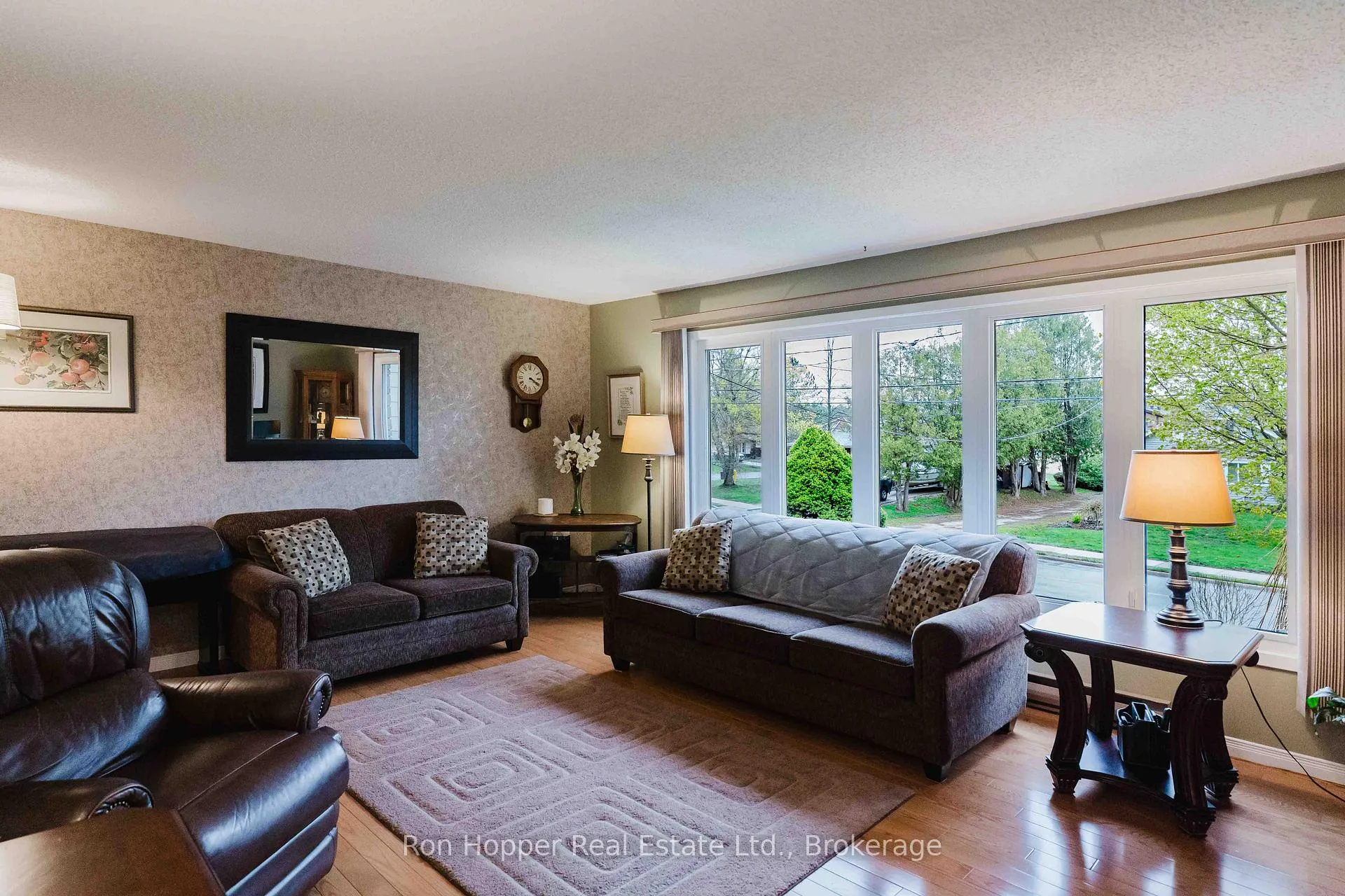 Photo 11 of 115 7th Avenue E, Owen Sound — HOMEH