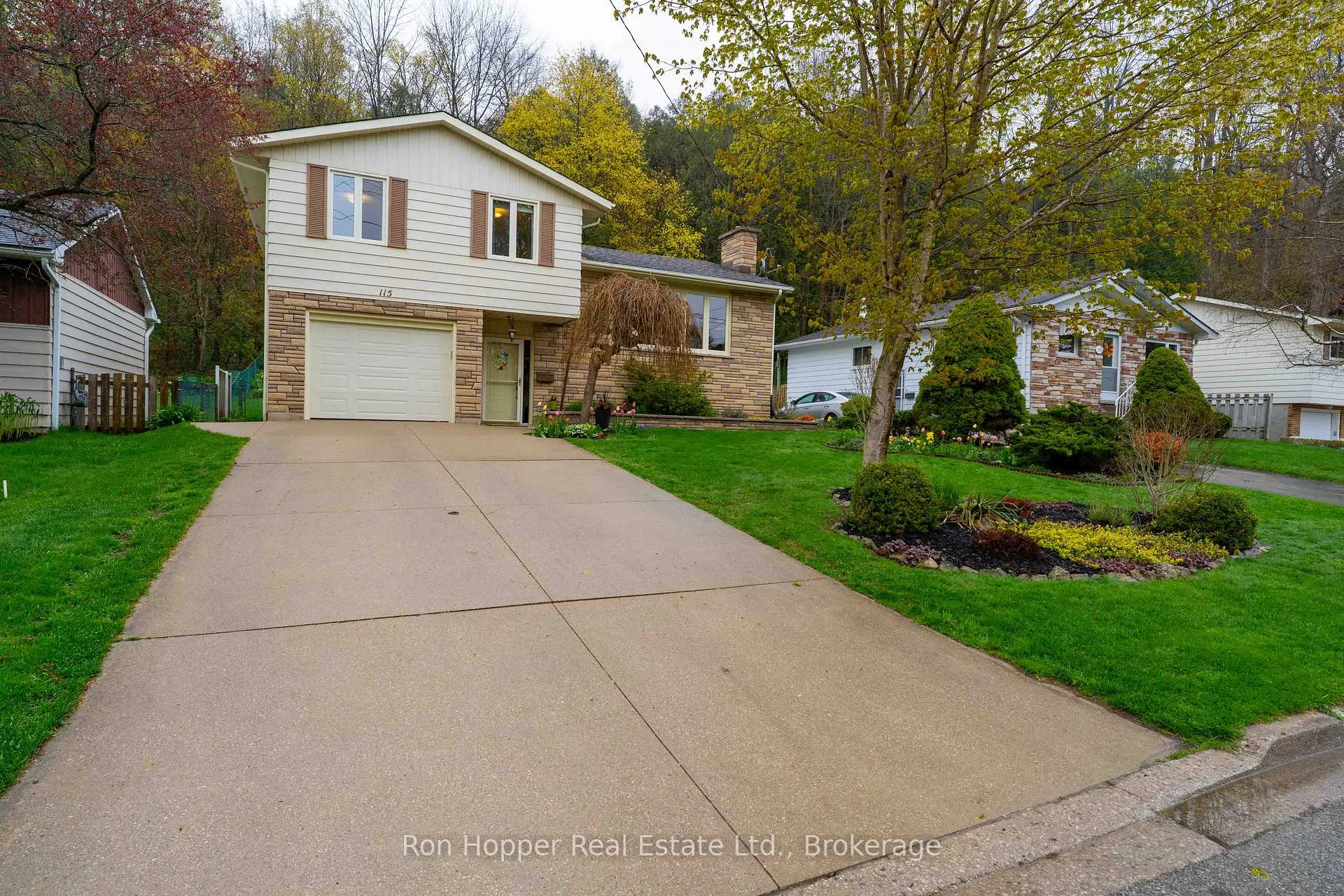 Photo 36 of 115 7th Avenue E, Owen Sound — HOMEH