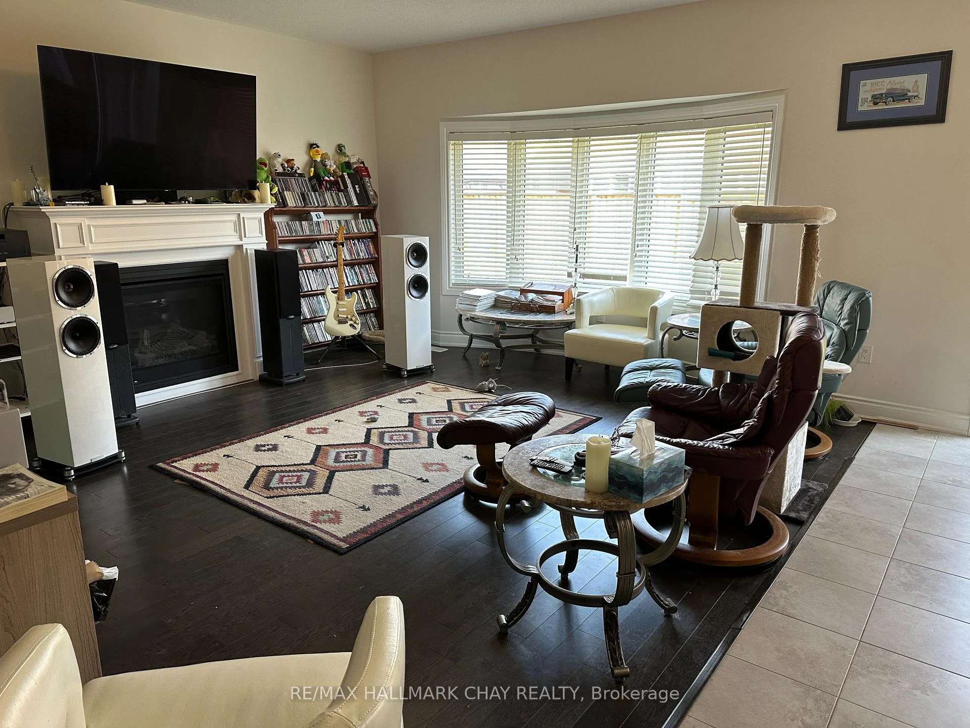 Photo 5 of 962 Cole Street, Innisfil, Rural Innisfil — HOMEH