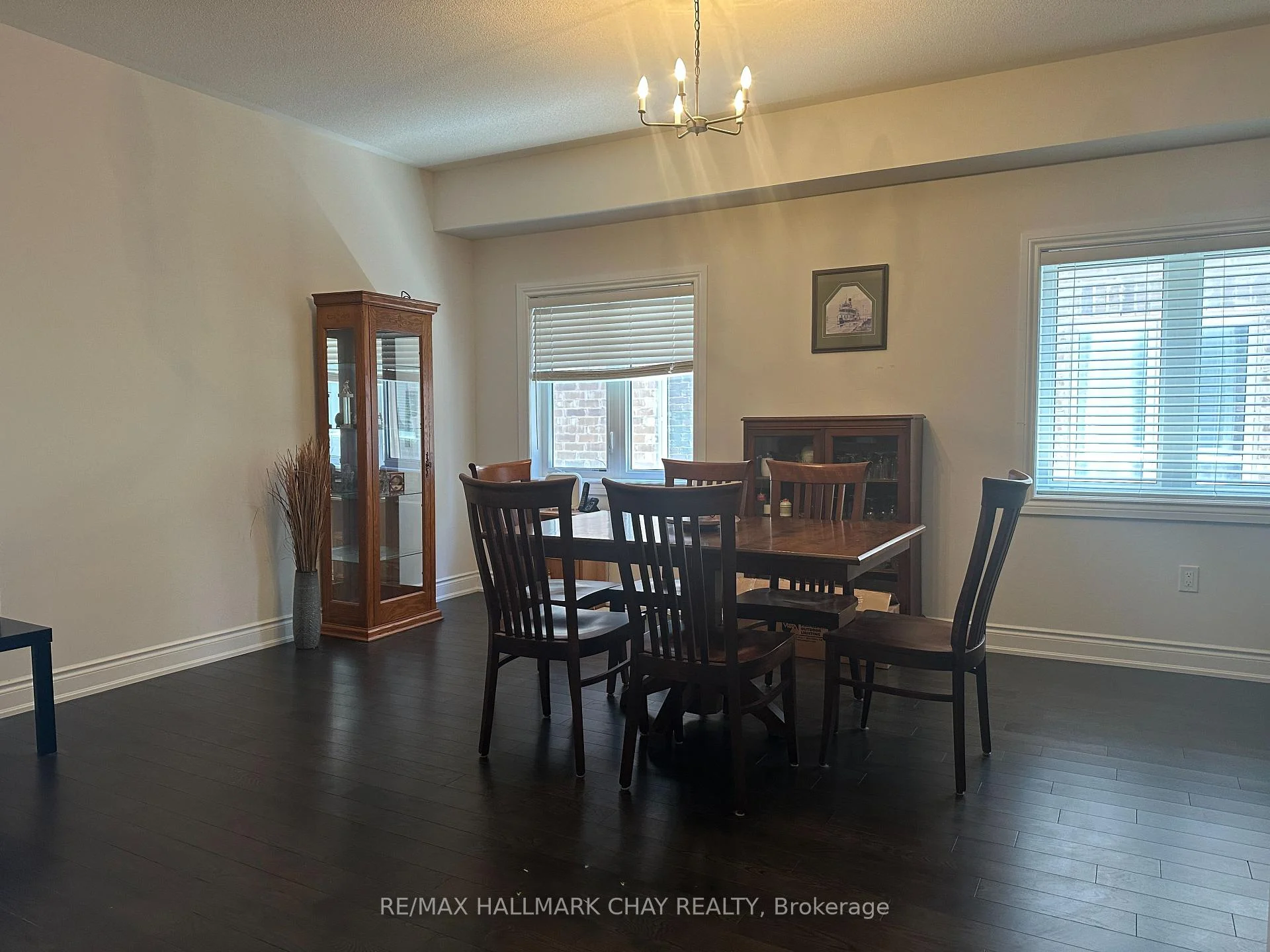 Photo 7 of 962 Cole Street, Innisfil, Rural Innisfil — HOMEH