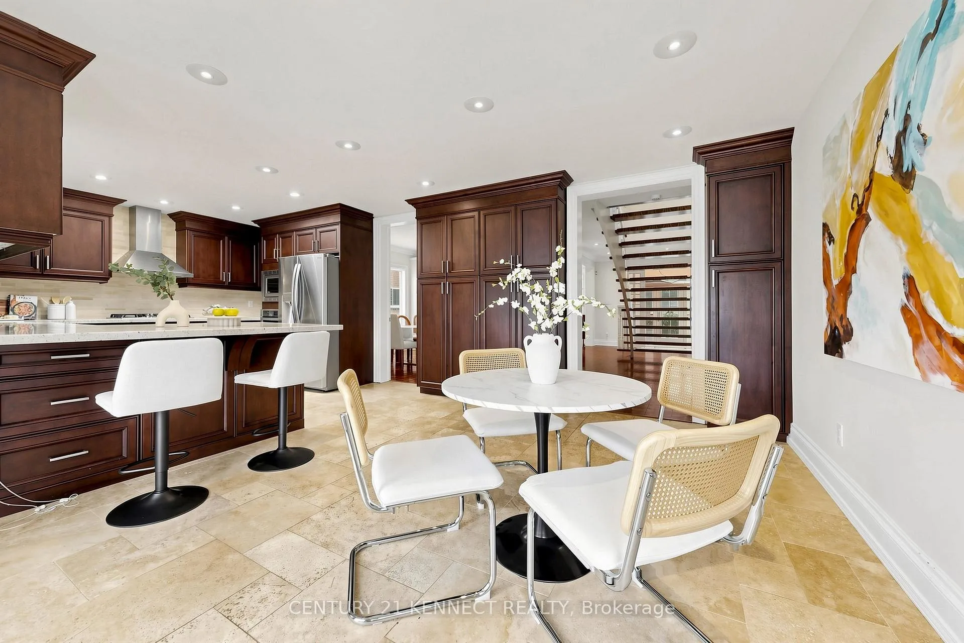 Photo 14 of 53 Grenadier Crescent, Vaughan, Beverley Glen — HOMEH