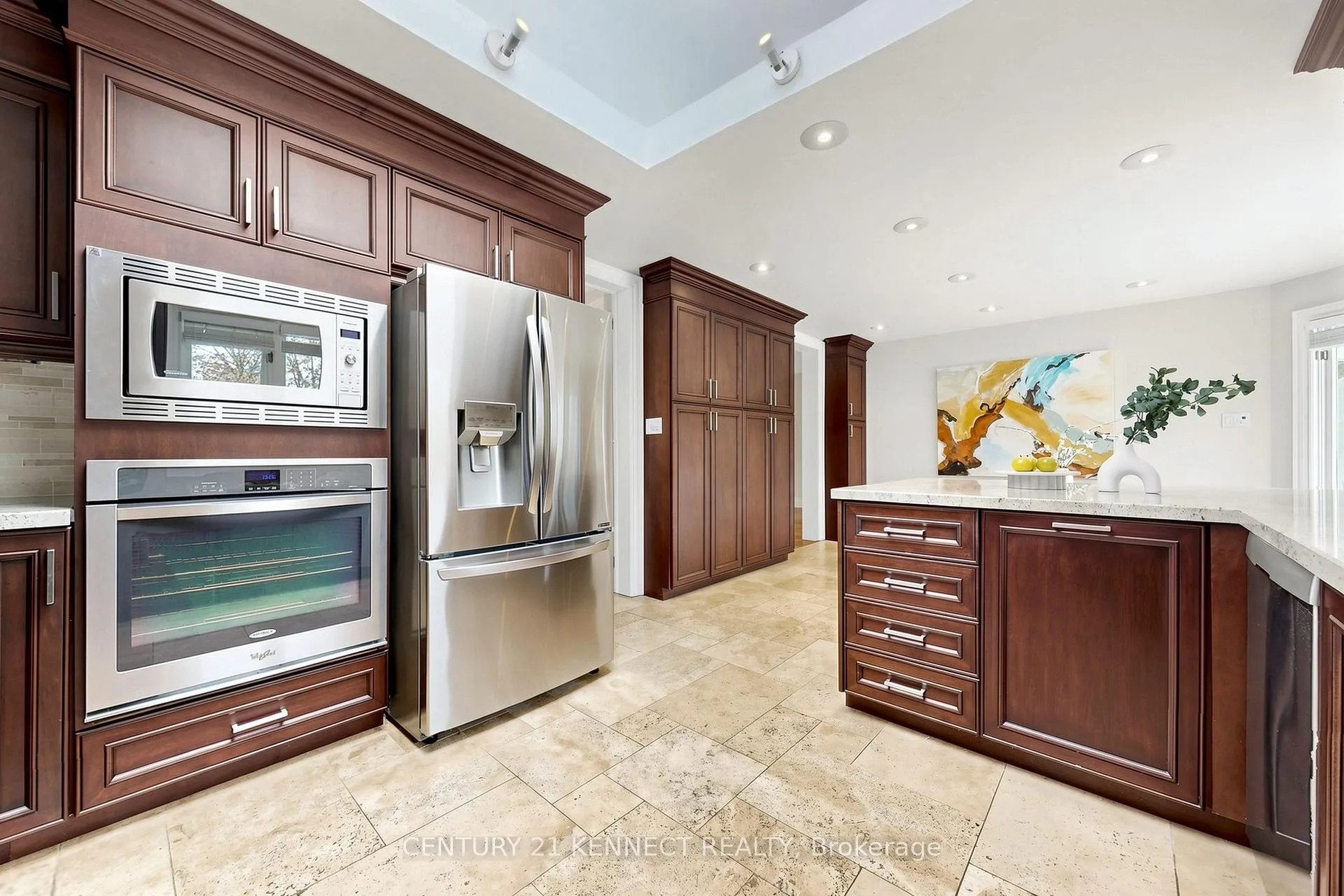 Photo 16 of 53 Grenadier Crescent, Vaughan, Beverley Glen — HOMEH
