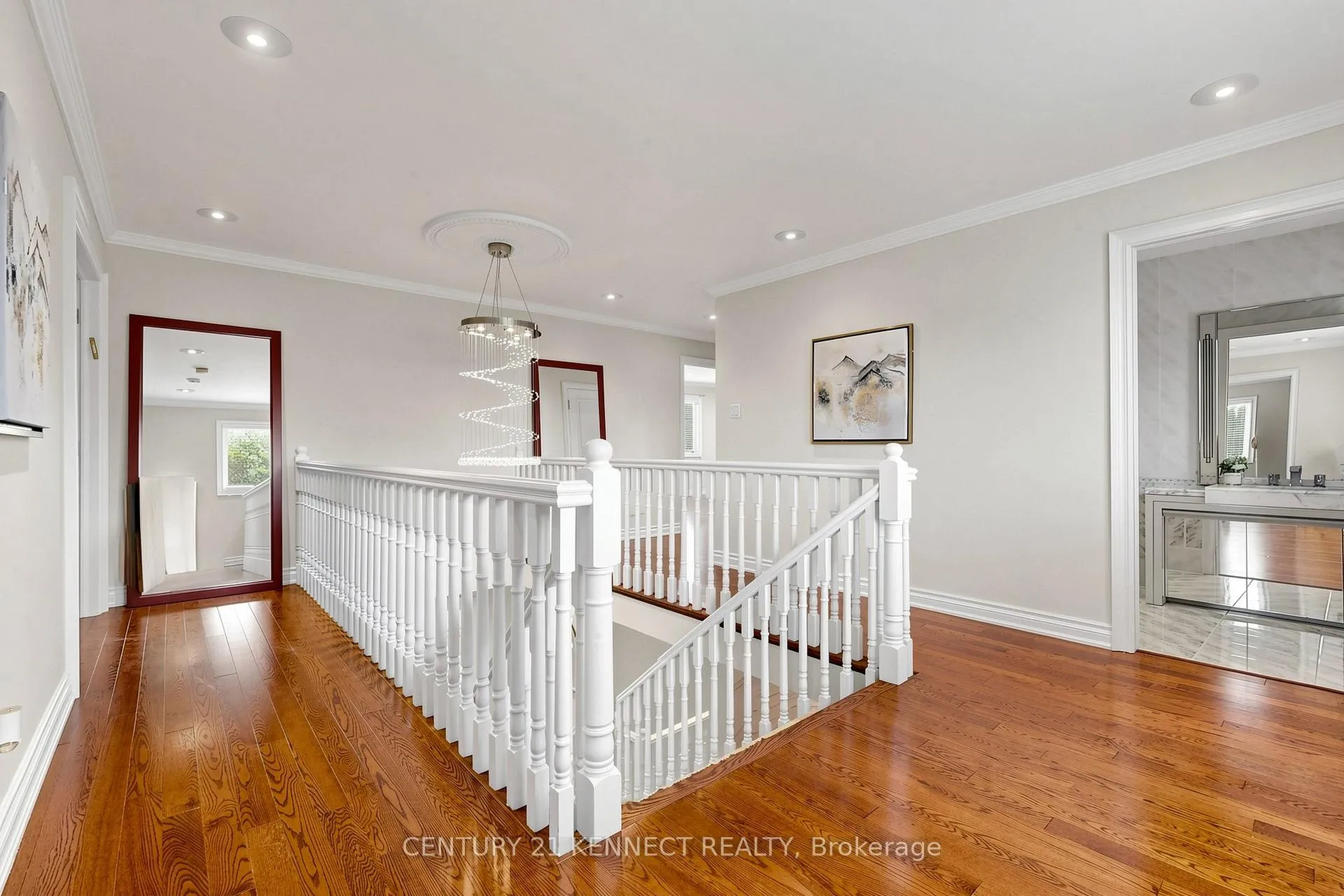 Photo 20 of 53 Grenadier Crescent, Vaughan, Beverley Glen — HOMEH